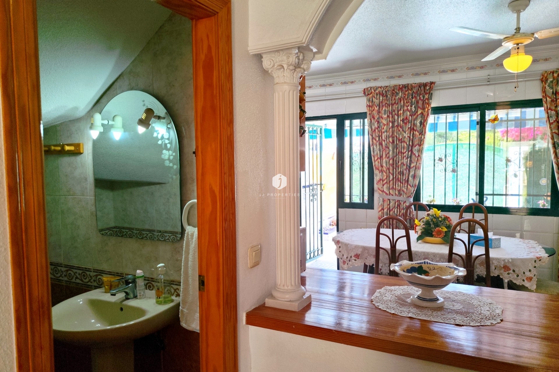 D'occasion - Chalet -
La Zenia - Costa Blanca