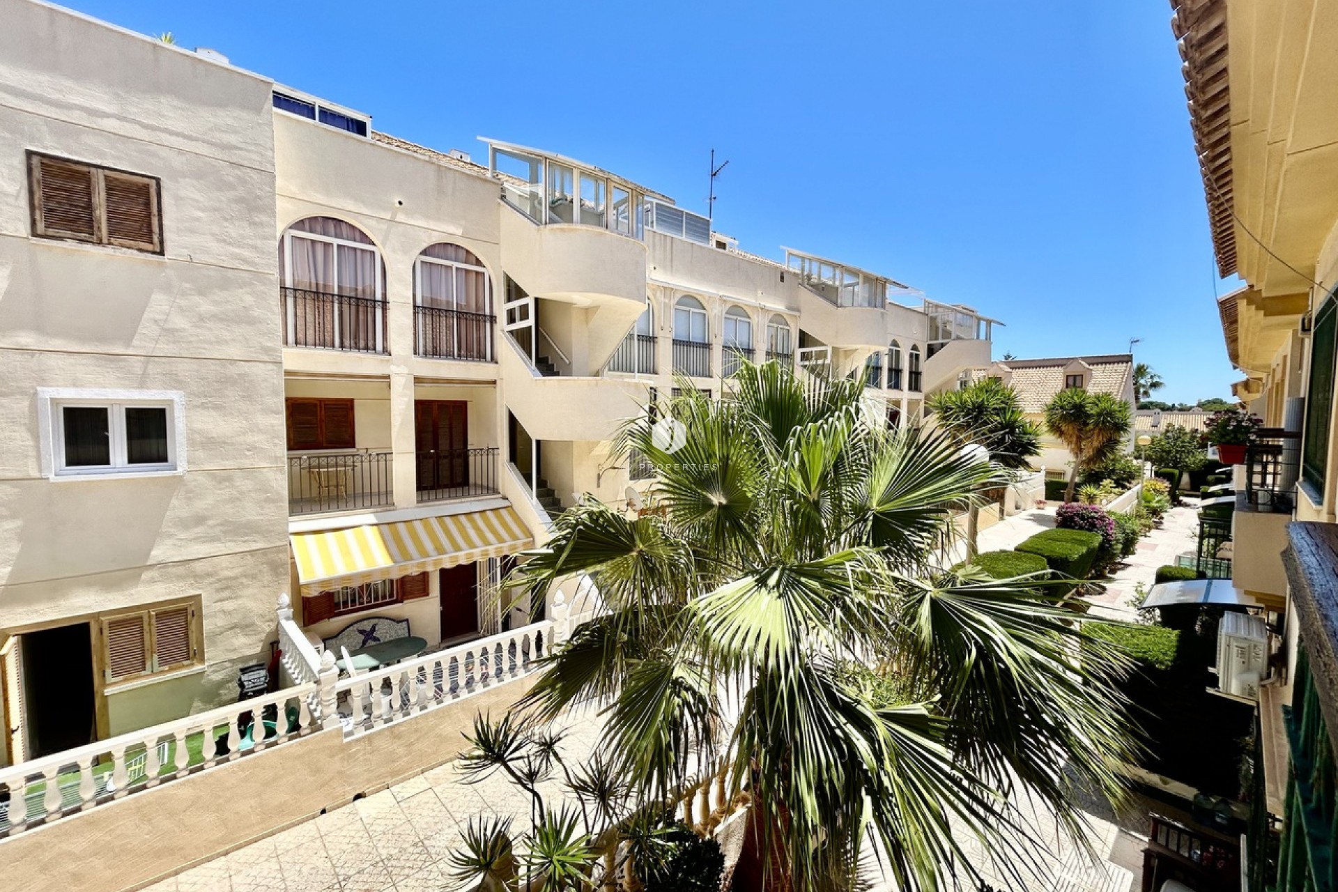 D'occasion - Chalet -
La Zenia - Costa Blanca