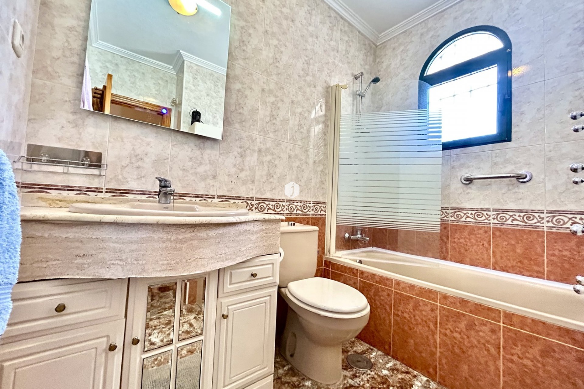 D'occasion - Chalet -
La Zenia - Costa Blanca