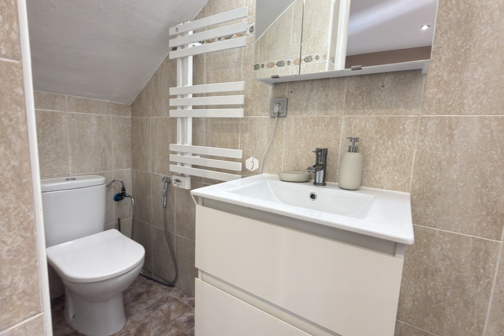 D'occasion - Chalet -
La Zenia - Costa Blanca