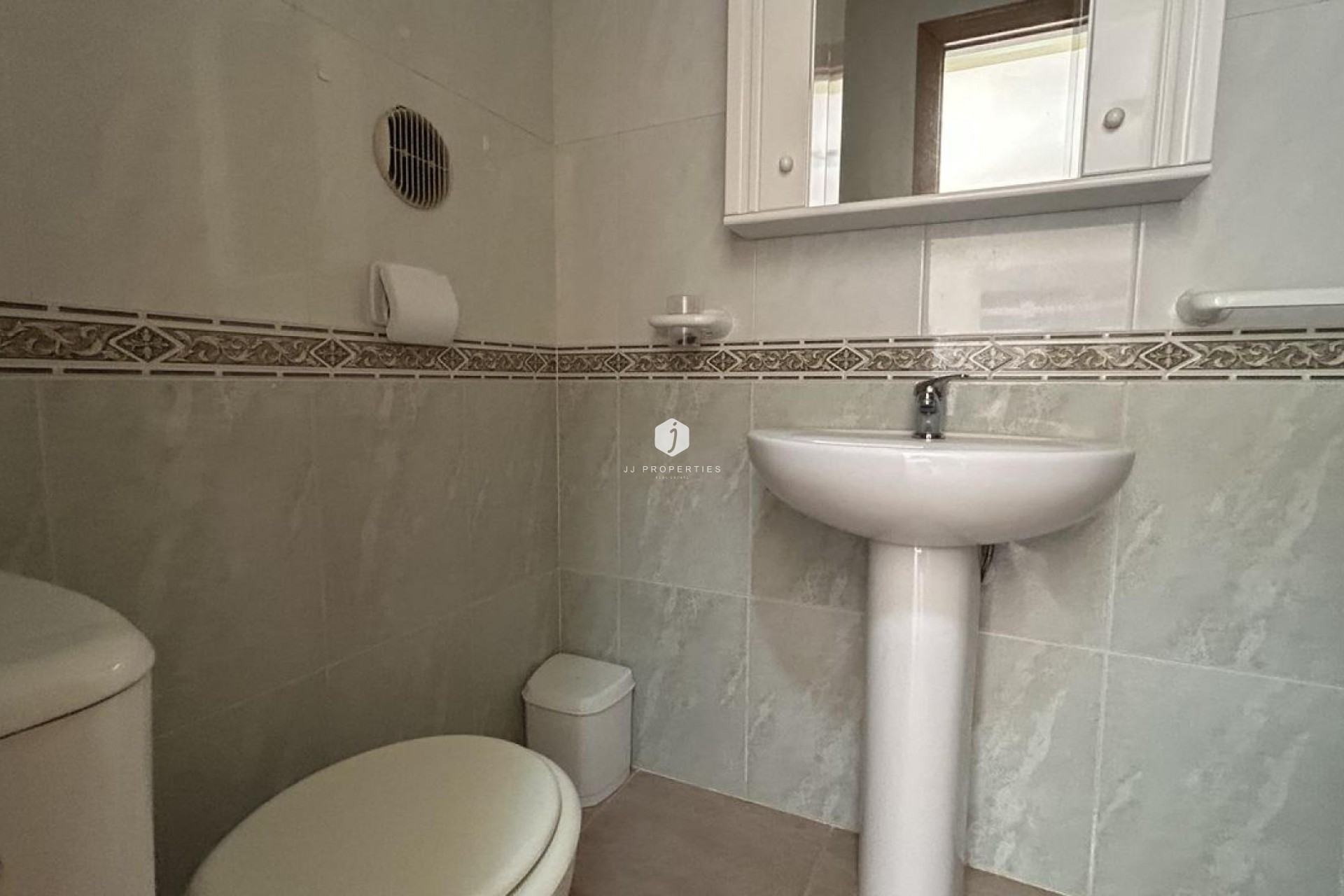 D'occasion - Chalet -
Los Altos - Costa Blanca