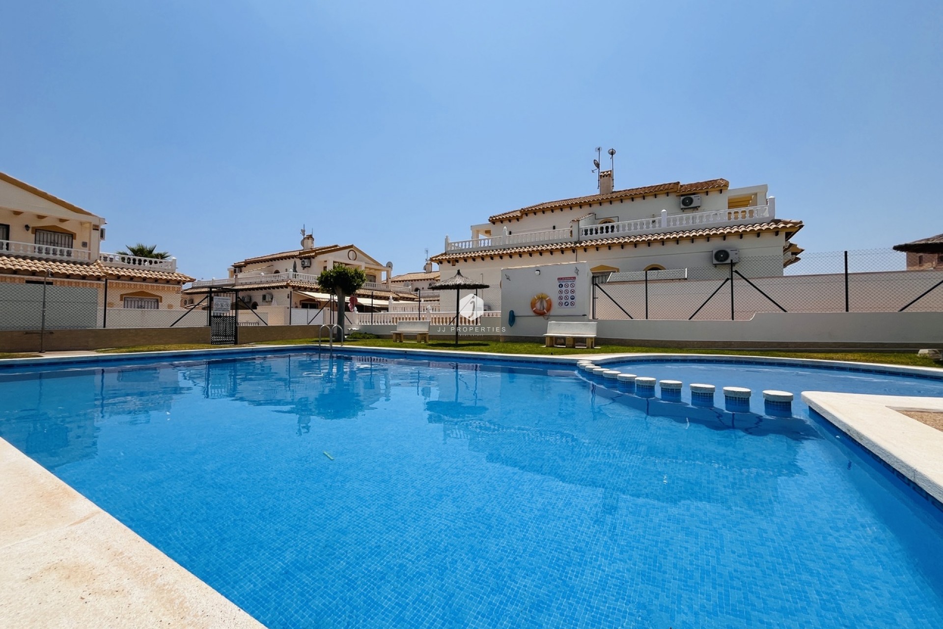 D'occasion - Chalet -
Los Altos - Costa Blanca