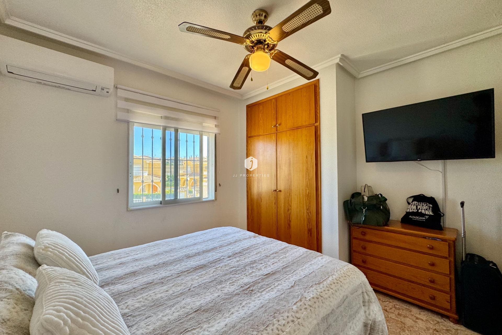 D'occasion - Chalet -
Orihuela Costa - Las Filipinas