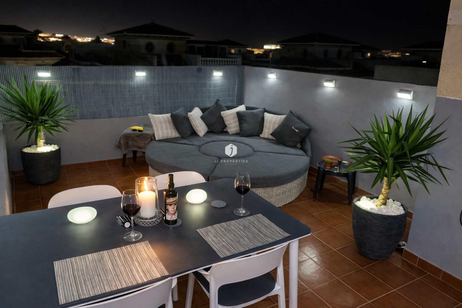 D'occasion - Chalet -
Orihuela Costa - Villa's San Jose IV