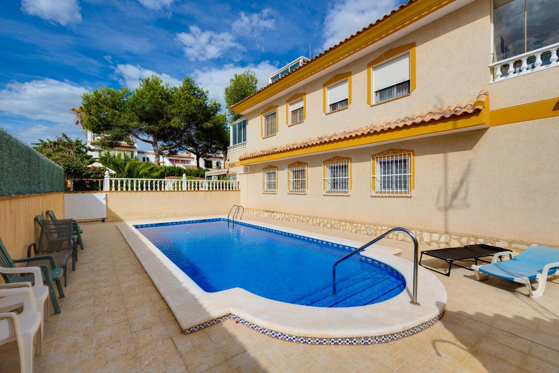 D'occasion - Chalet -
Orihuela Costa - Villamartín