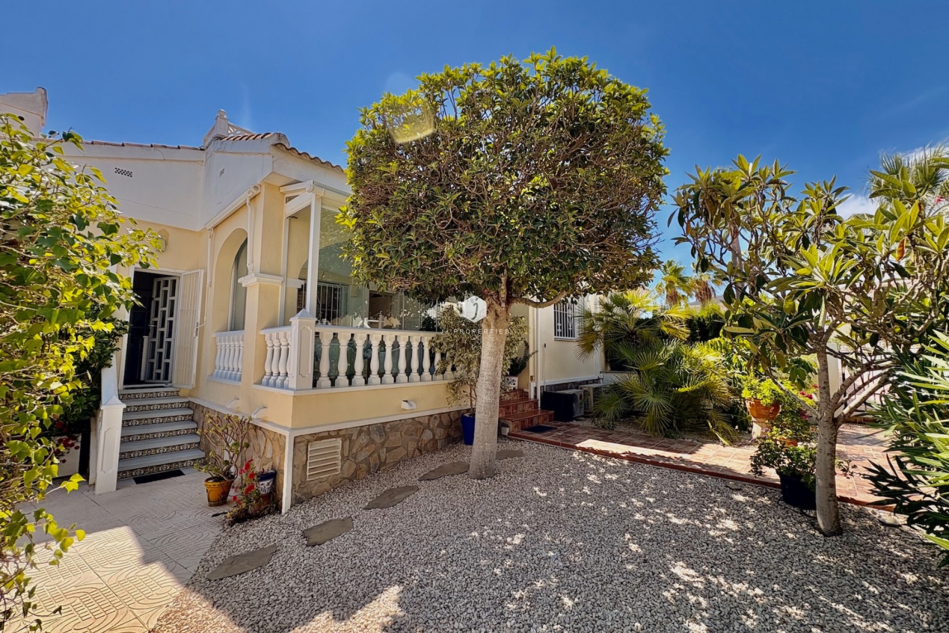 D'occasion - Chalet -
Rojales - Inland