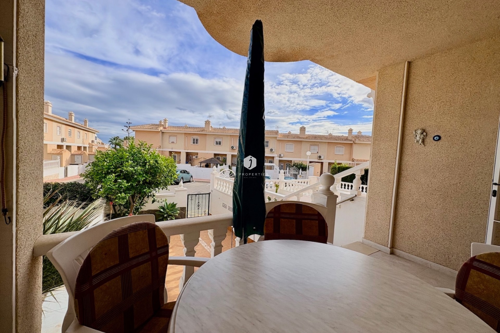 D'occasion - Chalet -
Rojales - Inland