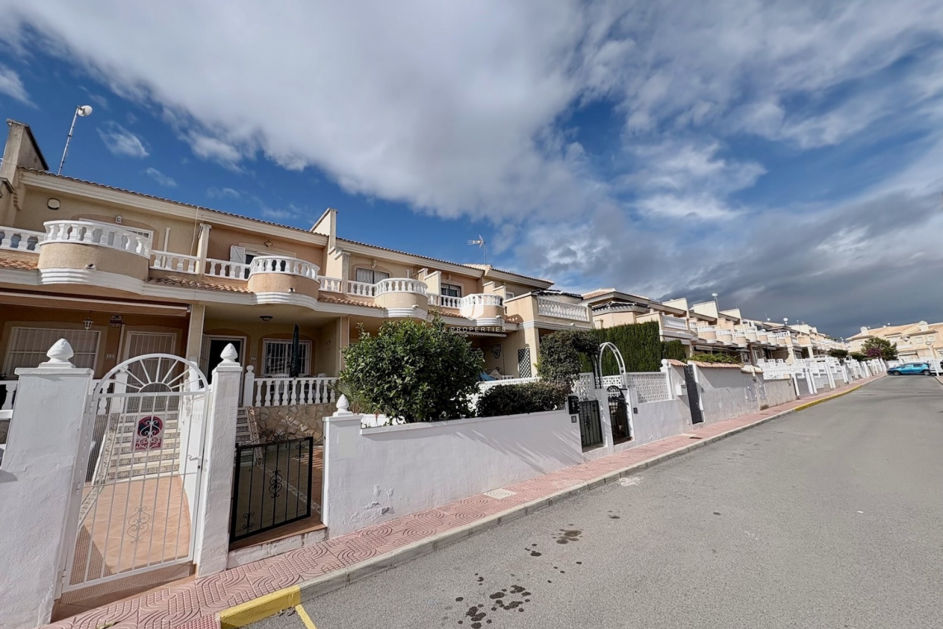 D'occasion - Chalet -
Rojales - Inland