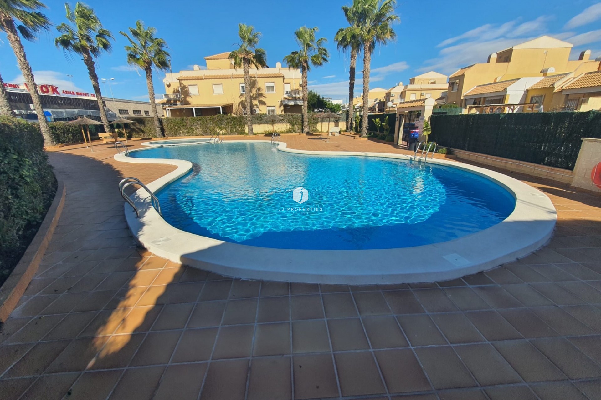 D'occasion - Chalet -
Rojales - Inland