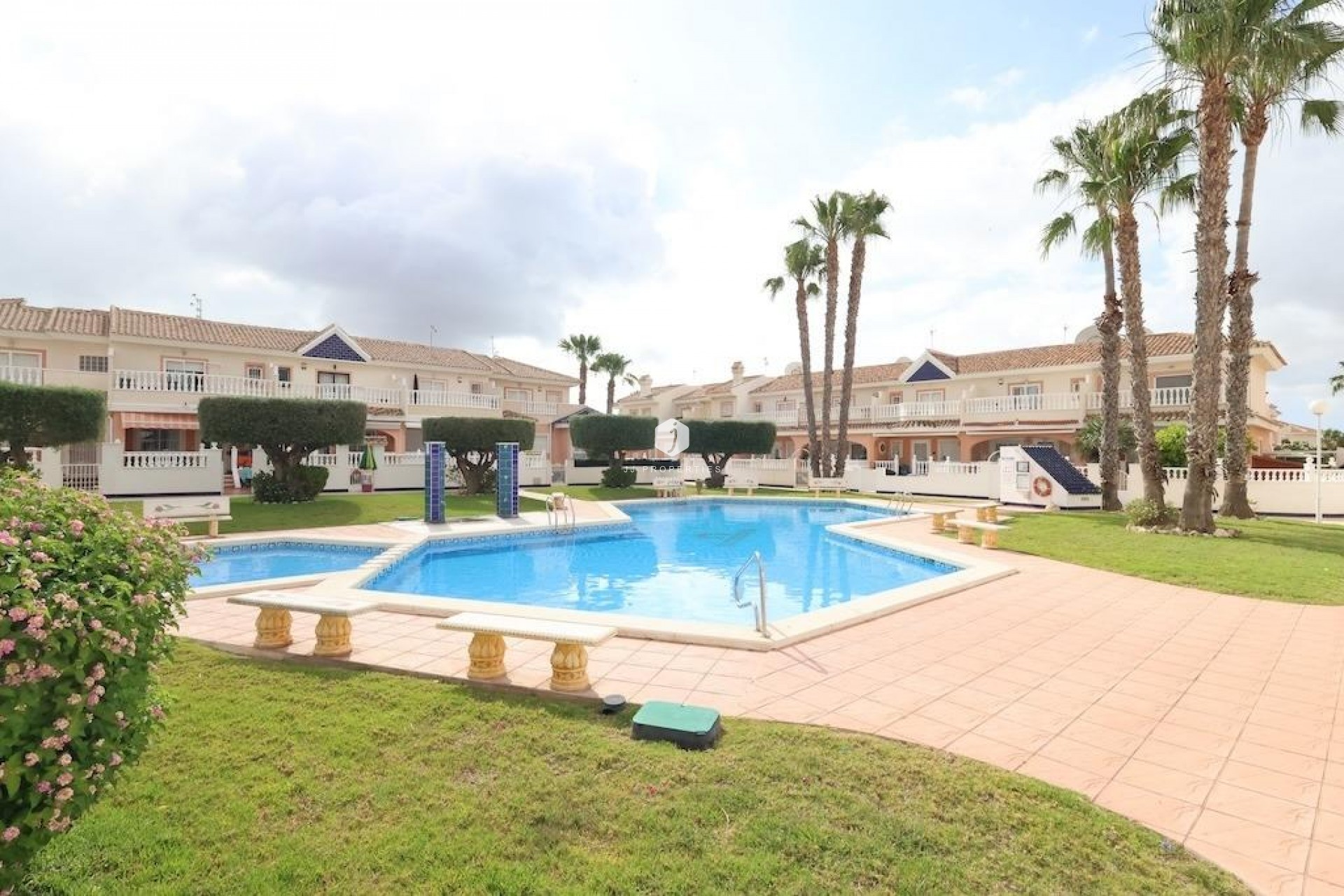 D'occasion - Chalet -
Rojales - Inland