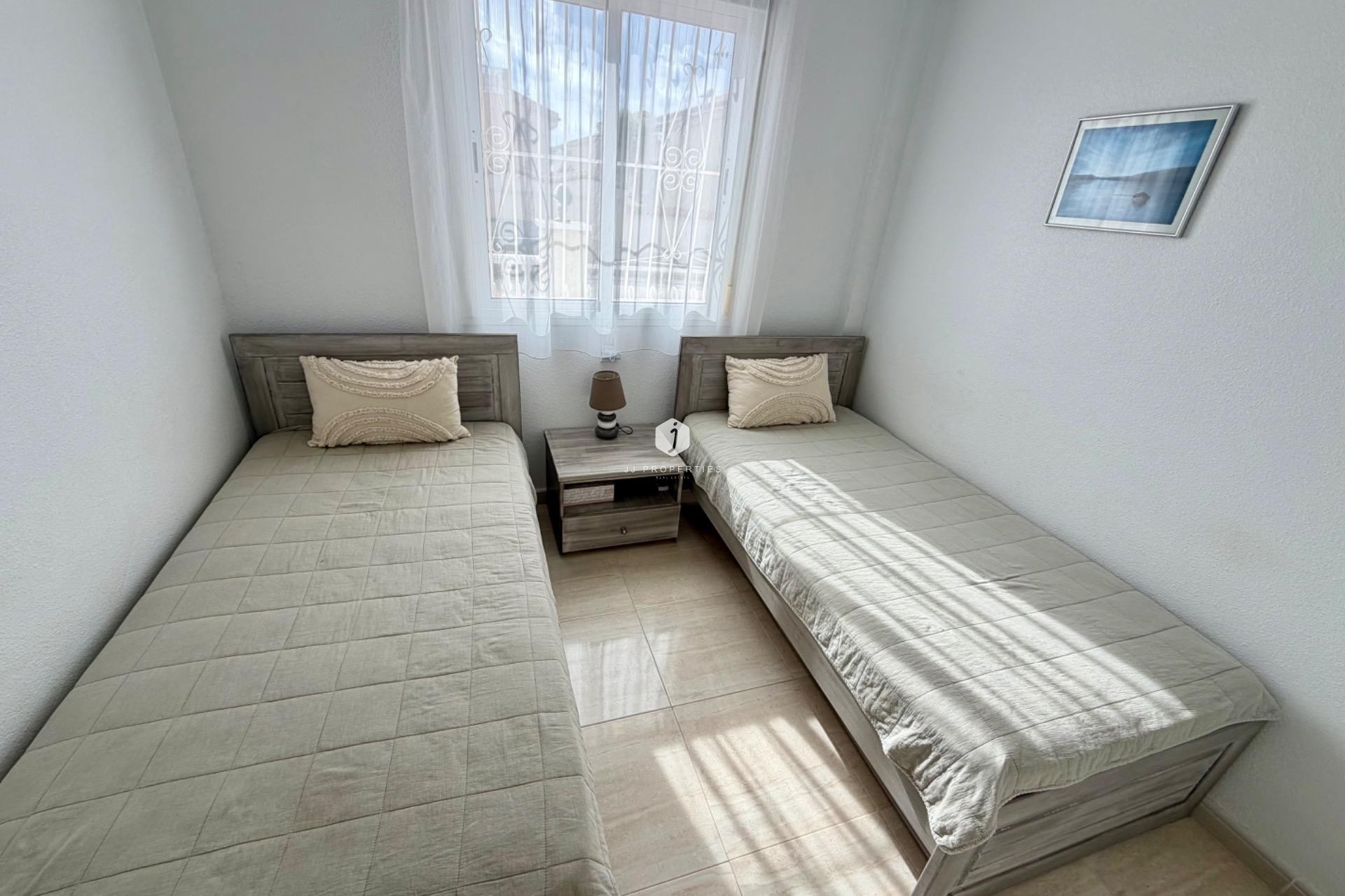 D'occasion - Chalet -
Rojales - Pueblo