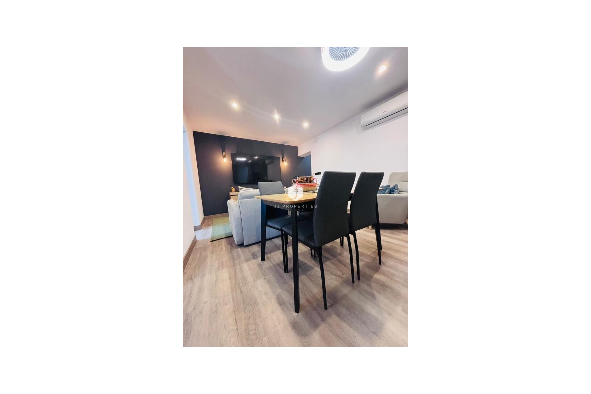 D'occasion - Chalet -
San Miguel de Salinas - Inland