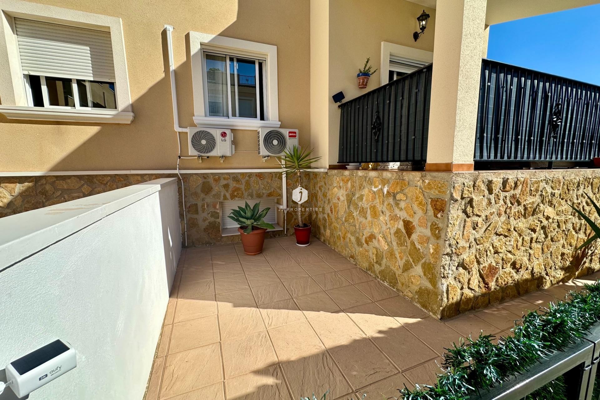 D'occasion - Chalet -
San Miguel de Salinas - Residencial Los Flamencos