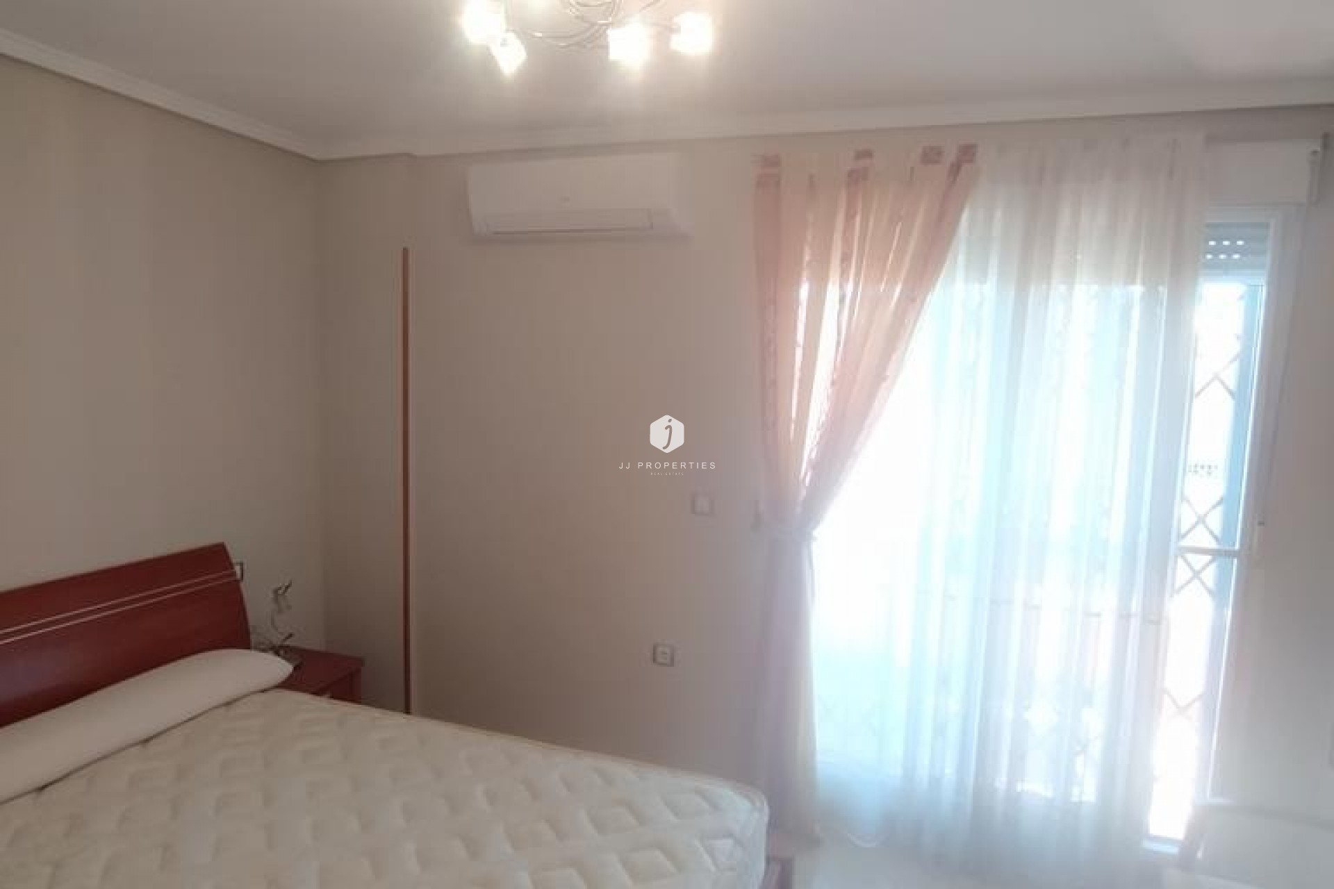 D'occasion - Chalet -
Torrevieja - AGUAS NUEVAS 25