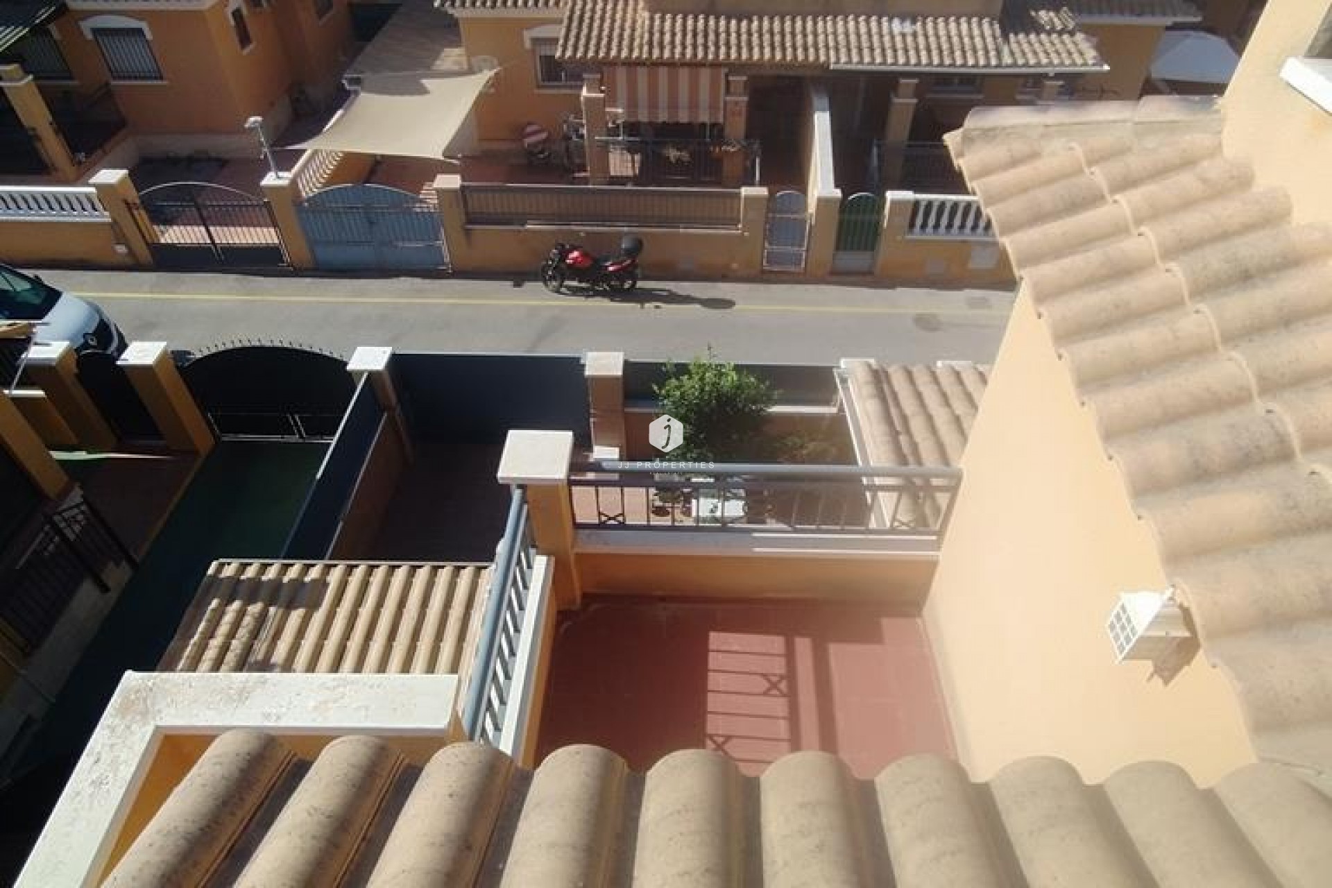 D'occasion - Chalet -
Torrevieja - AGUAS NUEVAS 25