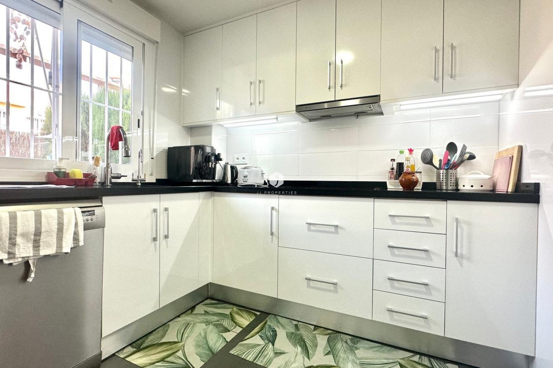 D'occasion - Chalet -
Torrevieja - aguas nuevas