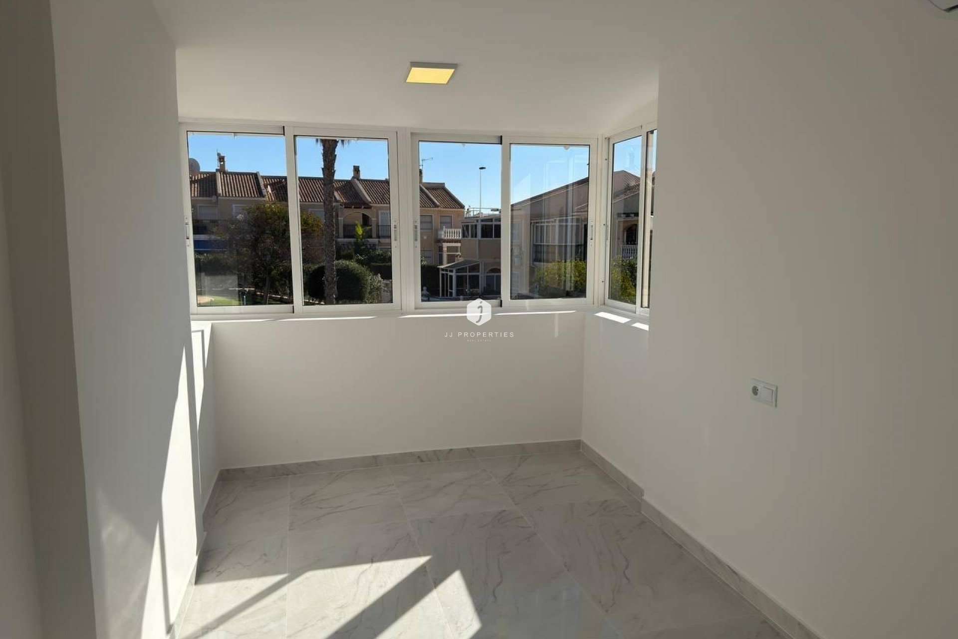 D'occasion - Chalet -
Torrevieja - aguas nuevas