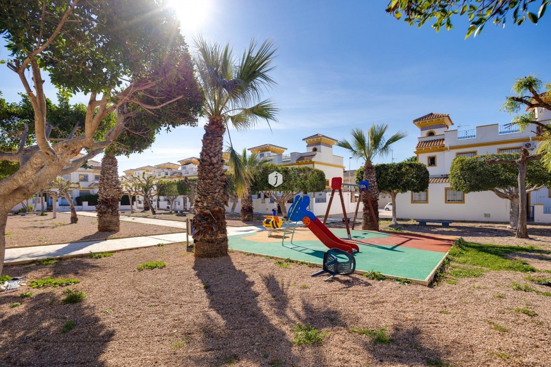 D'occasion - Chalet -
Torrevieja - aguas nuevas