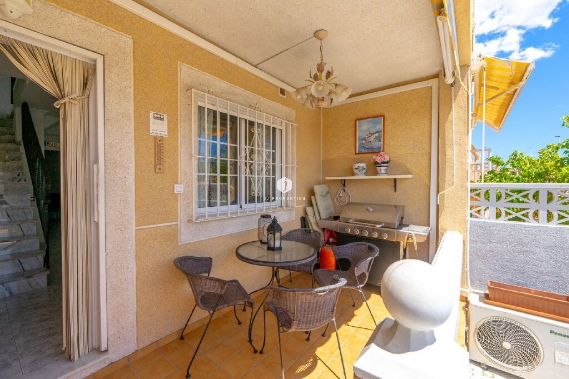 D'occasion - Chalet -
Torrevieja - aguas nuevas