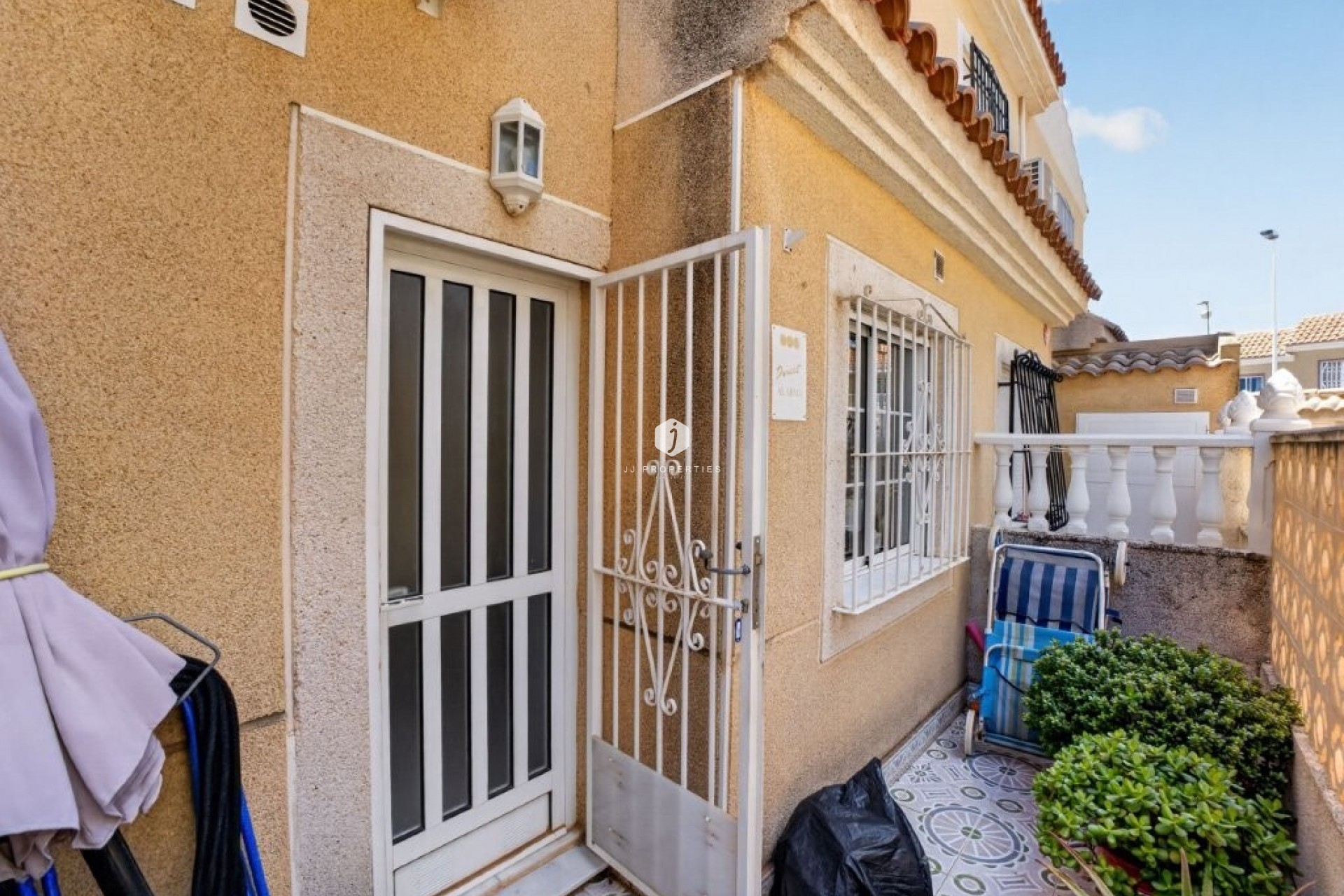 D'occasion - Chalet -
Torrevieja - aguas nuevas