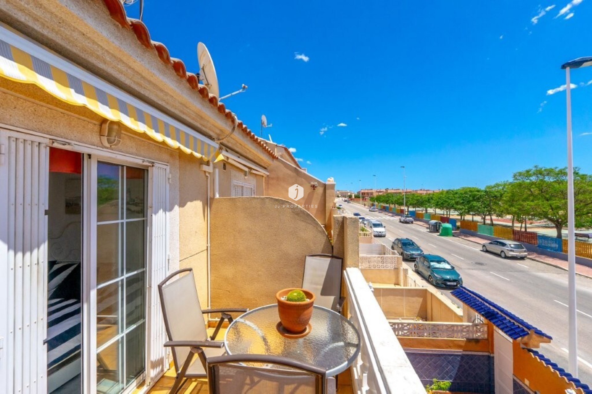 D'occasion - Chalet -
Torrevieja - aguas nuevas