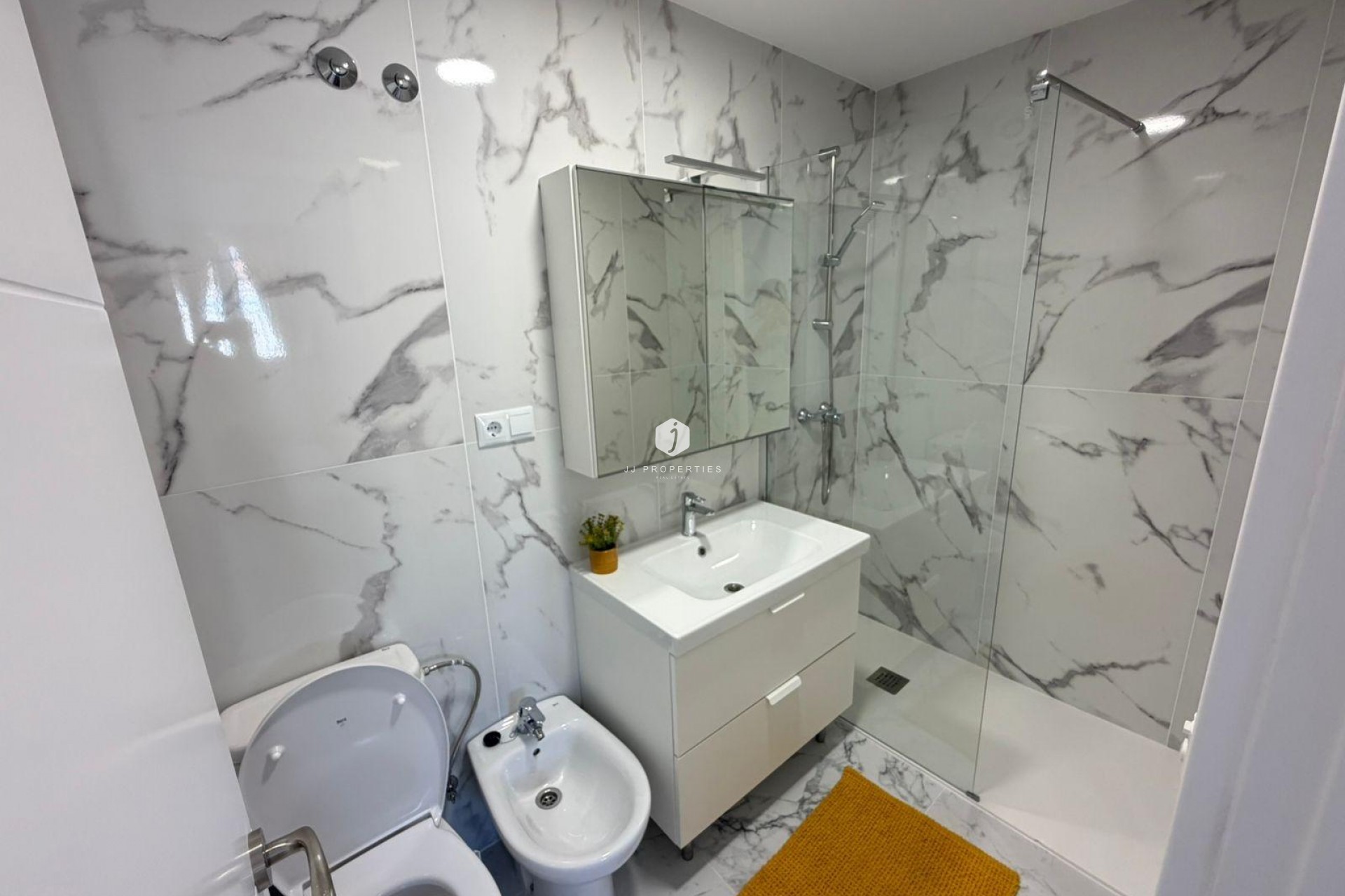 D'occasion - Chalet -
Torrevieja - Cabo cervera