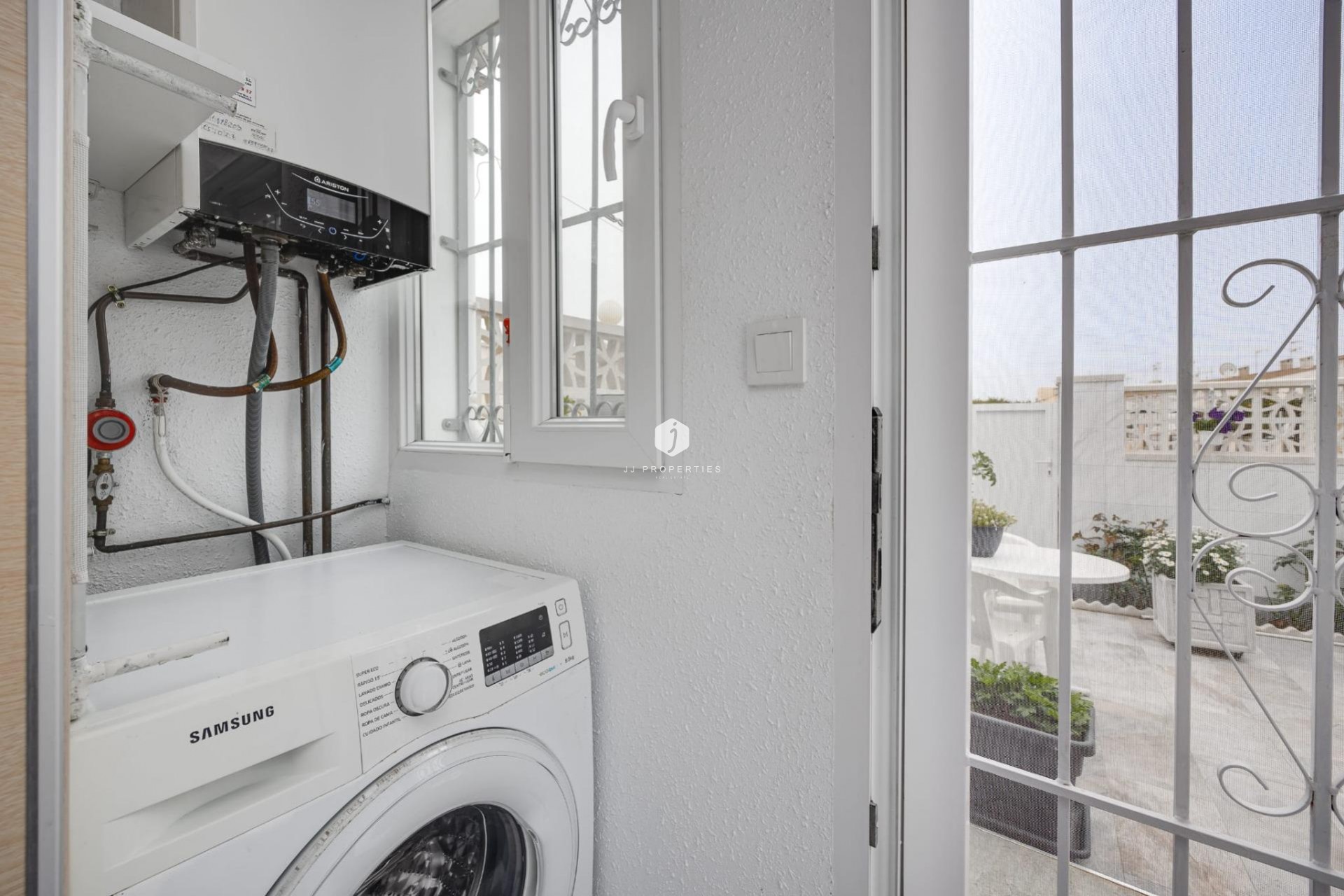 D'occasion - Chalet -
Torrevieja - Calas blanca