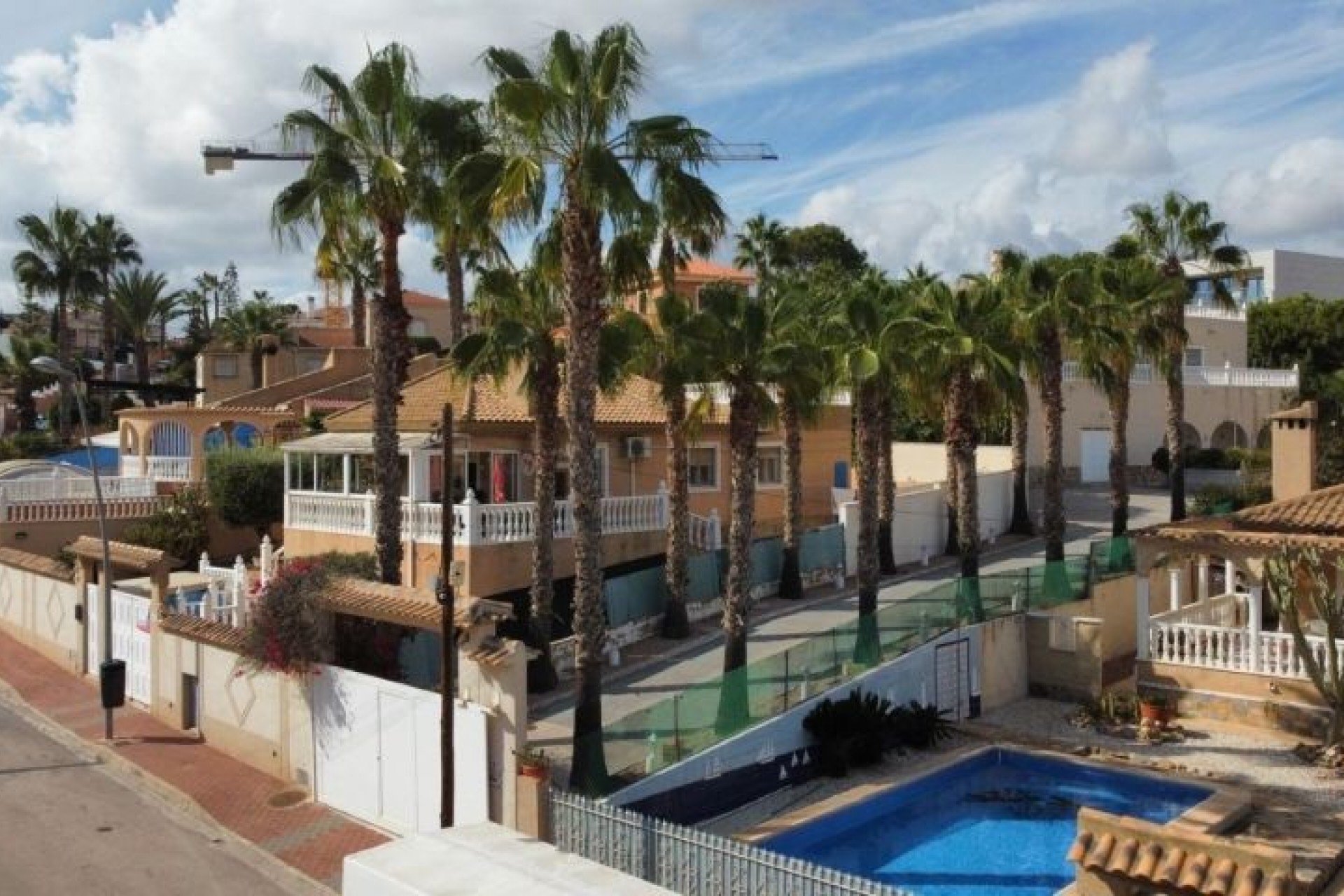 D'occasion - Chalet -
Torrevieja - Costa Blanca