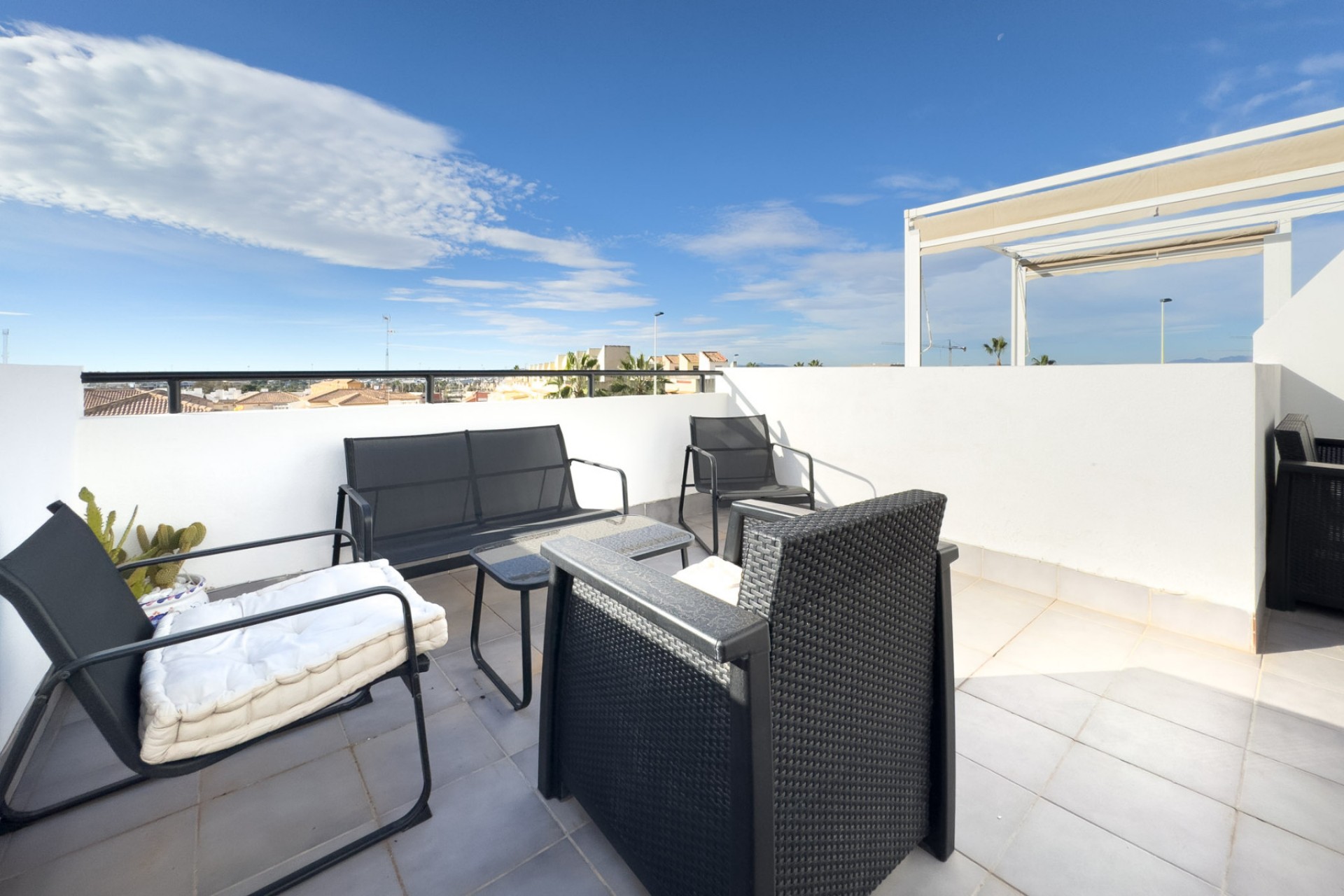 D'occasion - Chalet -
Torrevieja - Costa Blanca