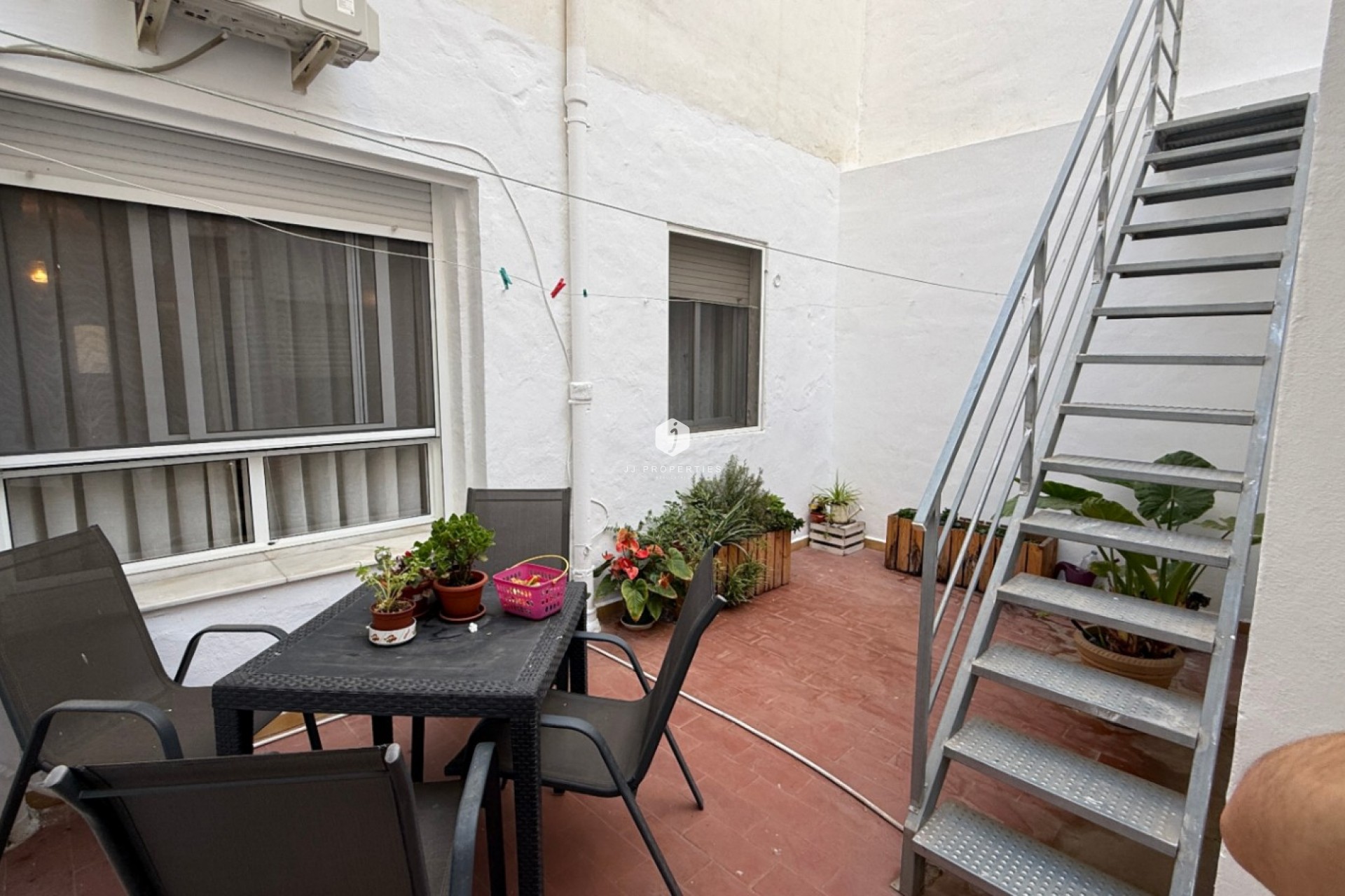 D'occasion - Chalet -
Torrevieja - Costa Blanca