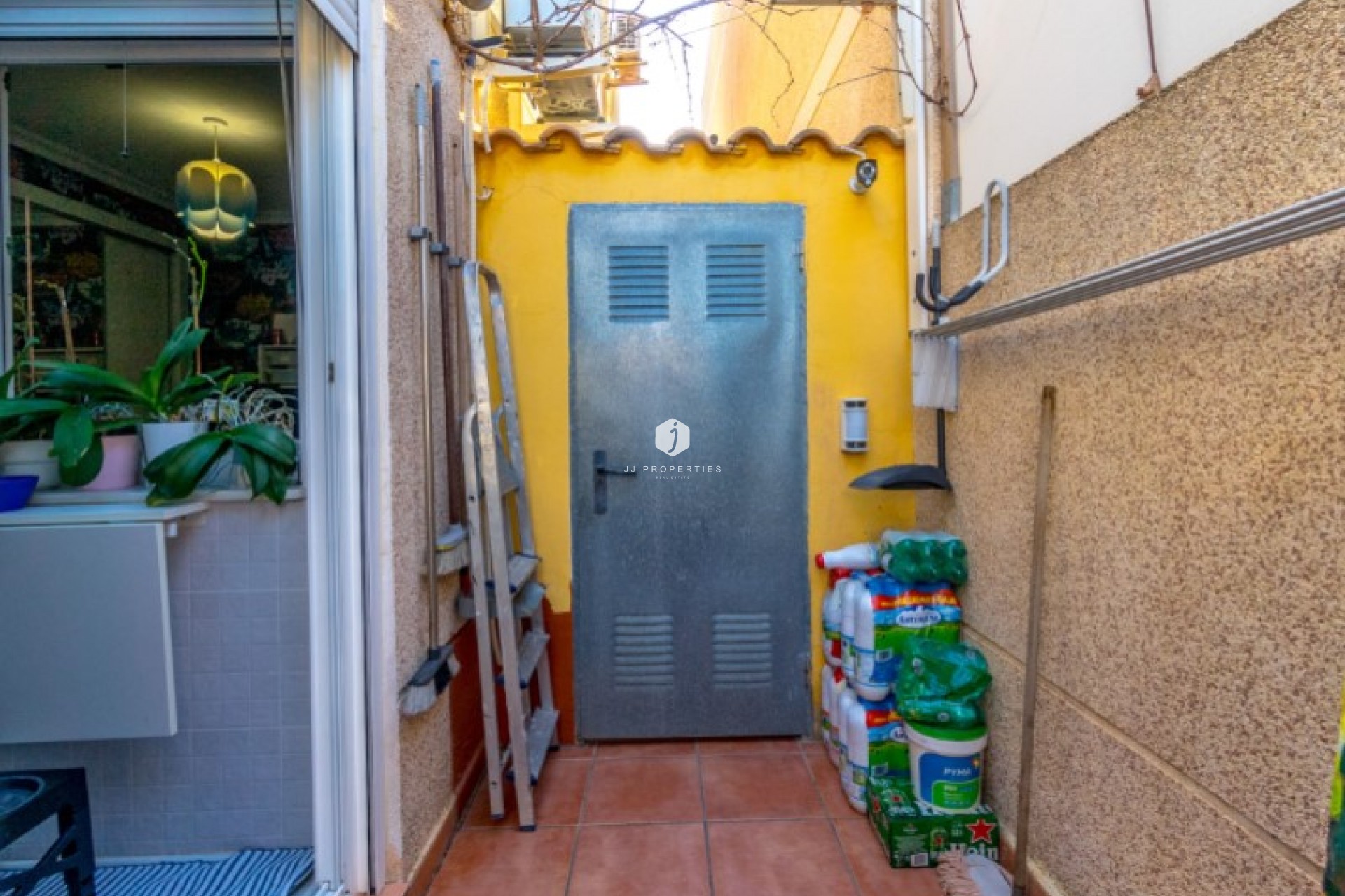 D'occasion - Chalet -
Torrevieja - Costa Blanca