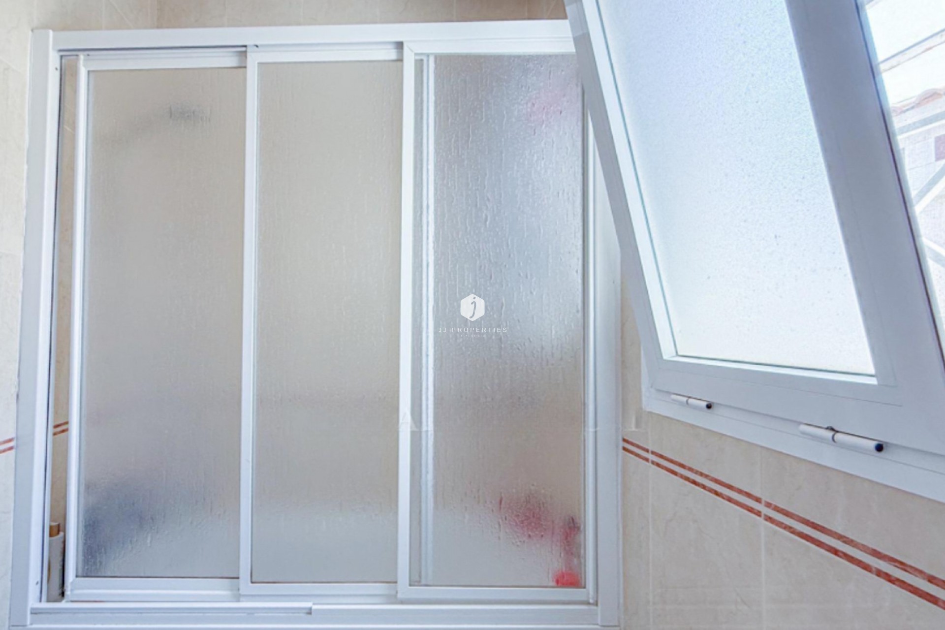 D'occasion - Chalet -
Torrevieja - Costa Blanca