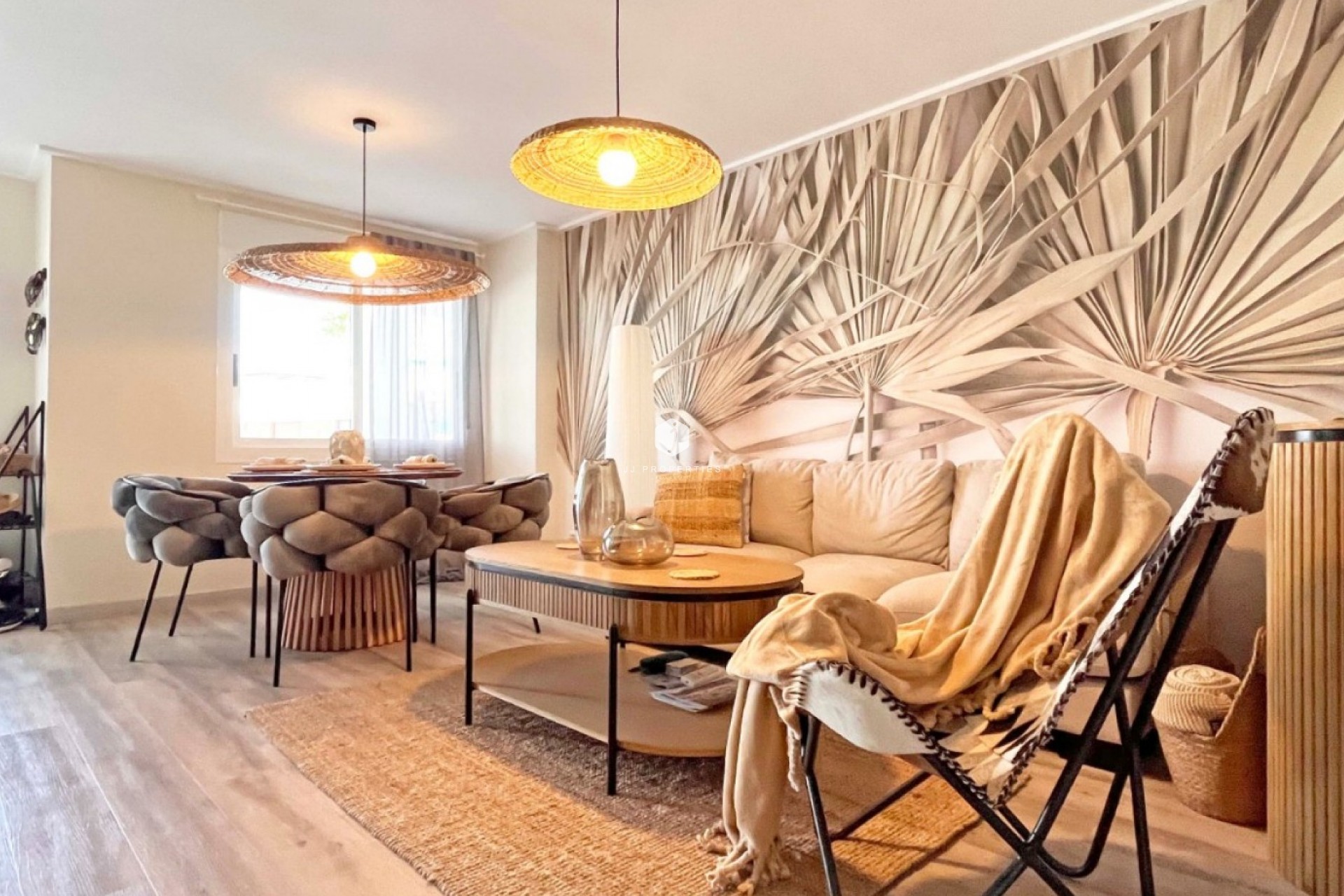 D'occasion - Chalet -
Torrevieja - Costa Blanca