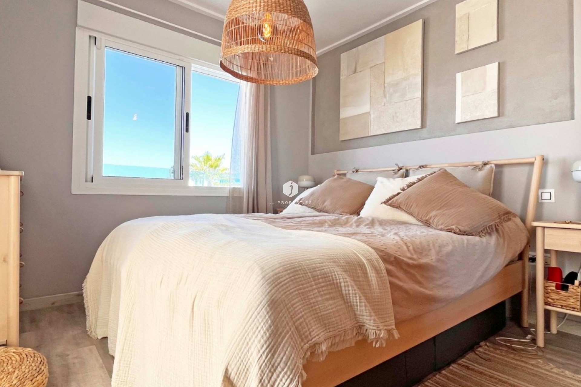 D'occasion - Chalet -
Torrevieja - Costa Blanca