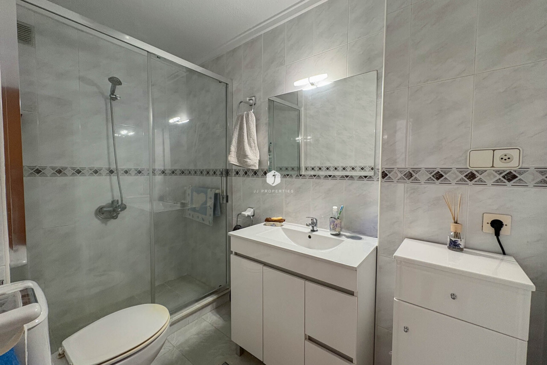 D'occasion - Chalet -
Torrevieja - Costa Blanca