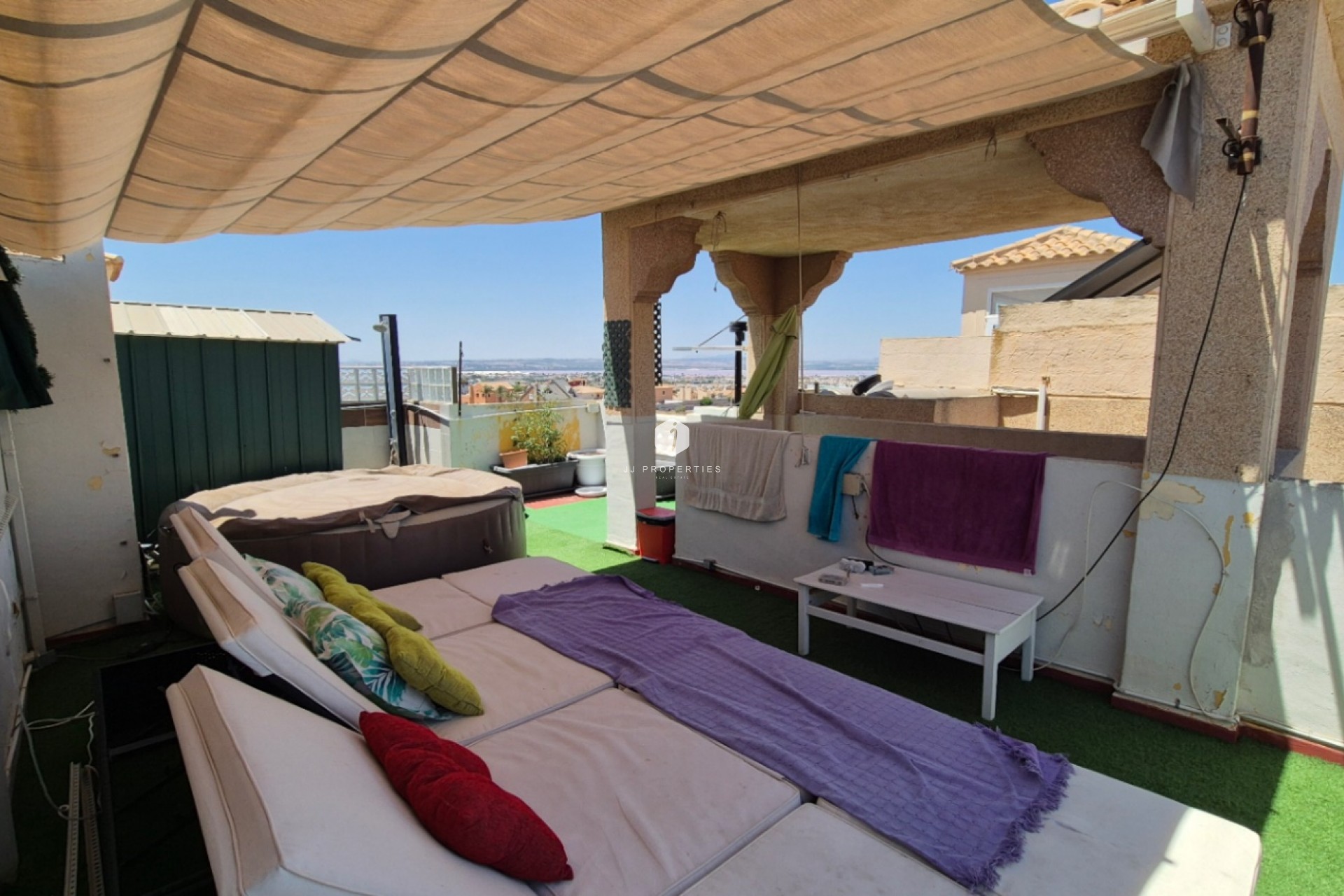 D'occasion - Chalet -
Torrevieja - Costa Blanca