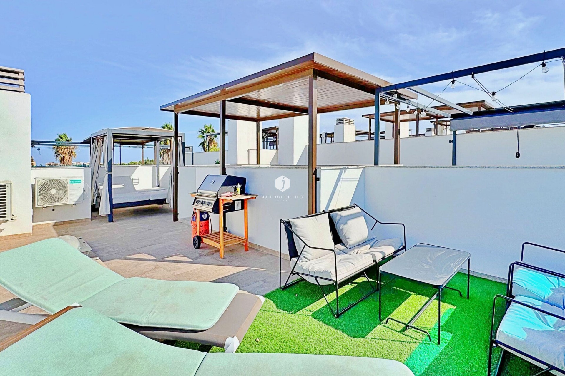 D'occasion - Chalet -
Torrevieja - Costa Blanca