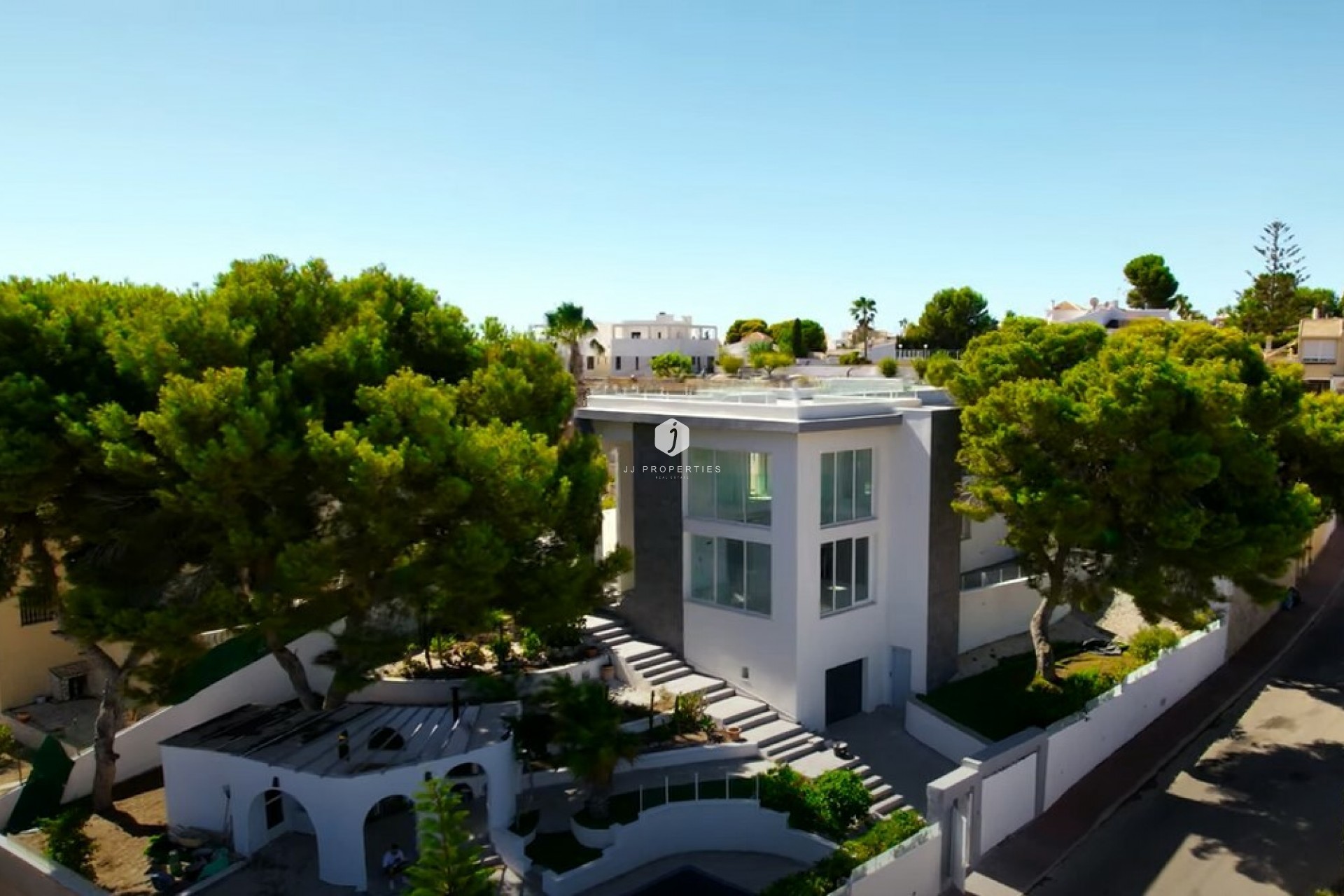 D'occasion - Chalet -
Torrevieja - Costa Blanca