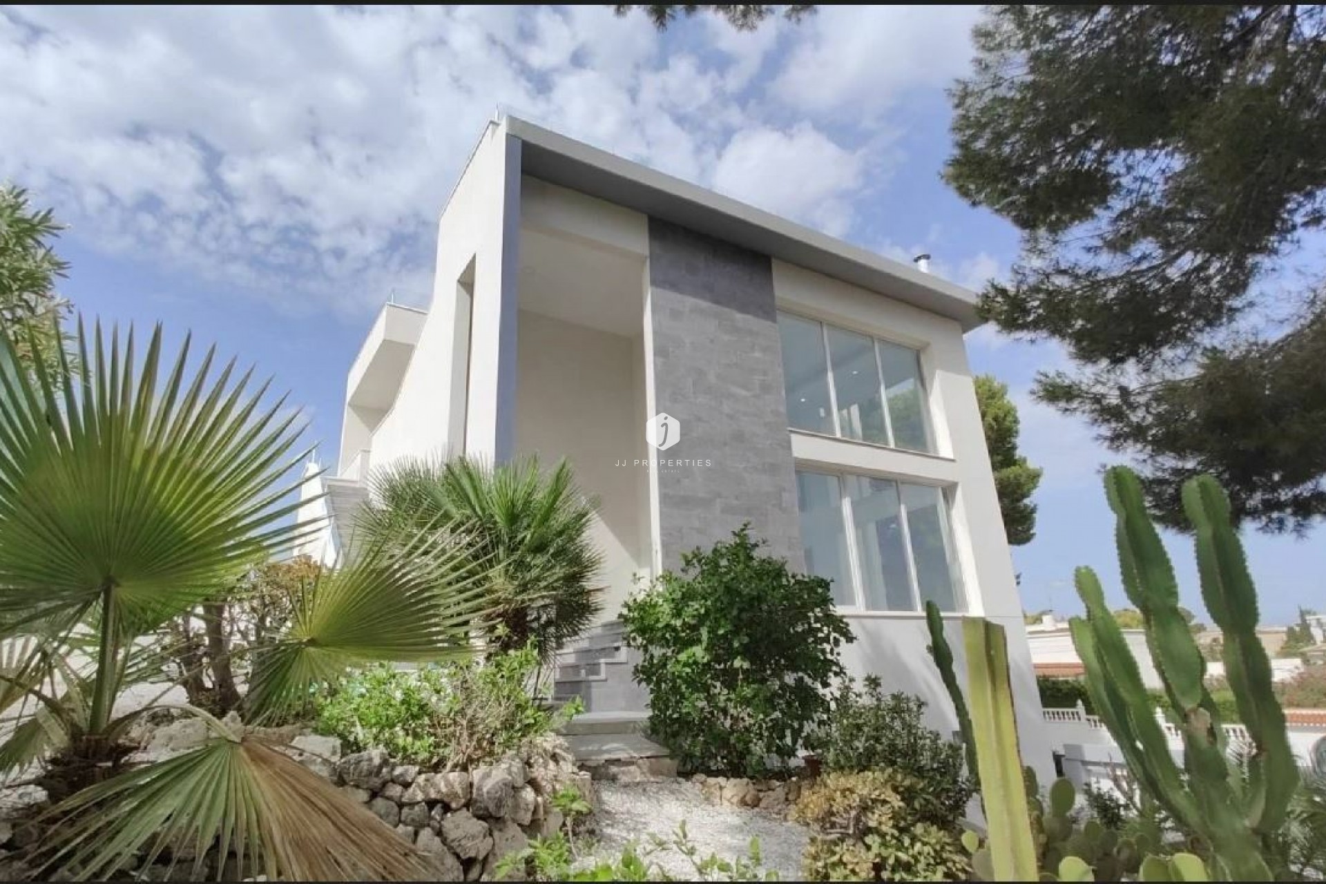 D'occasion - Chalet -
Torrevieja - Costa Blanca