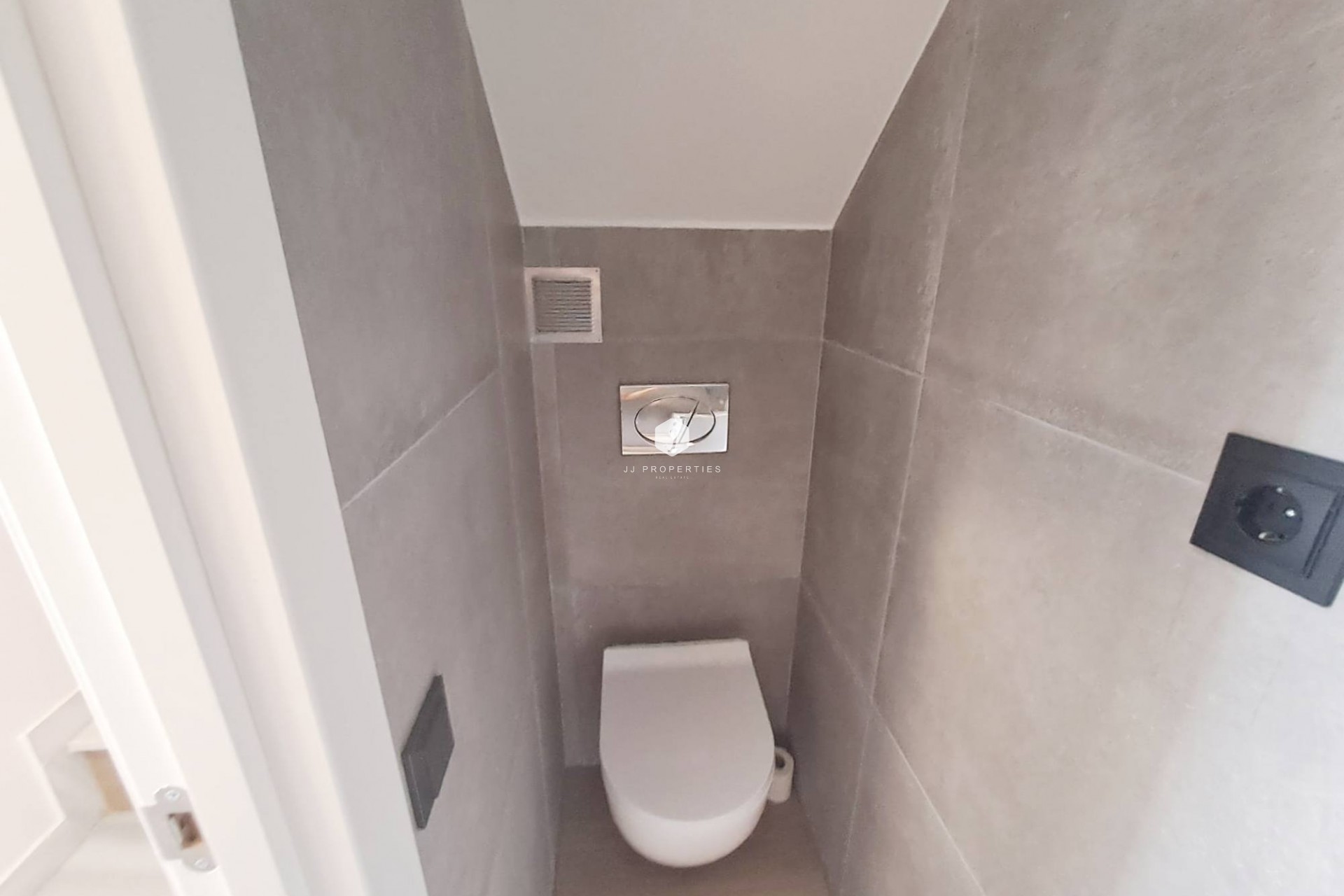 D'occasion - Chalet -
Torrevieja - Costa Blanca