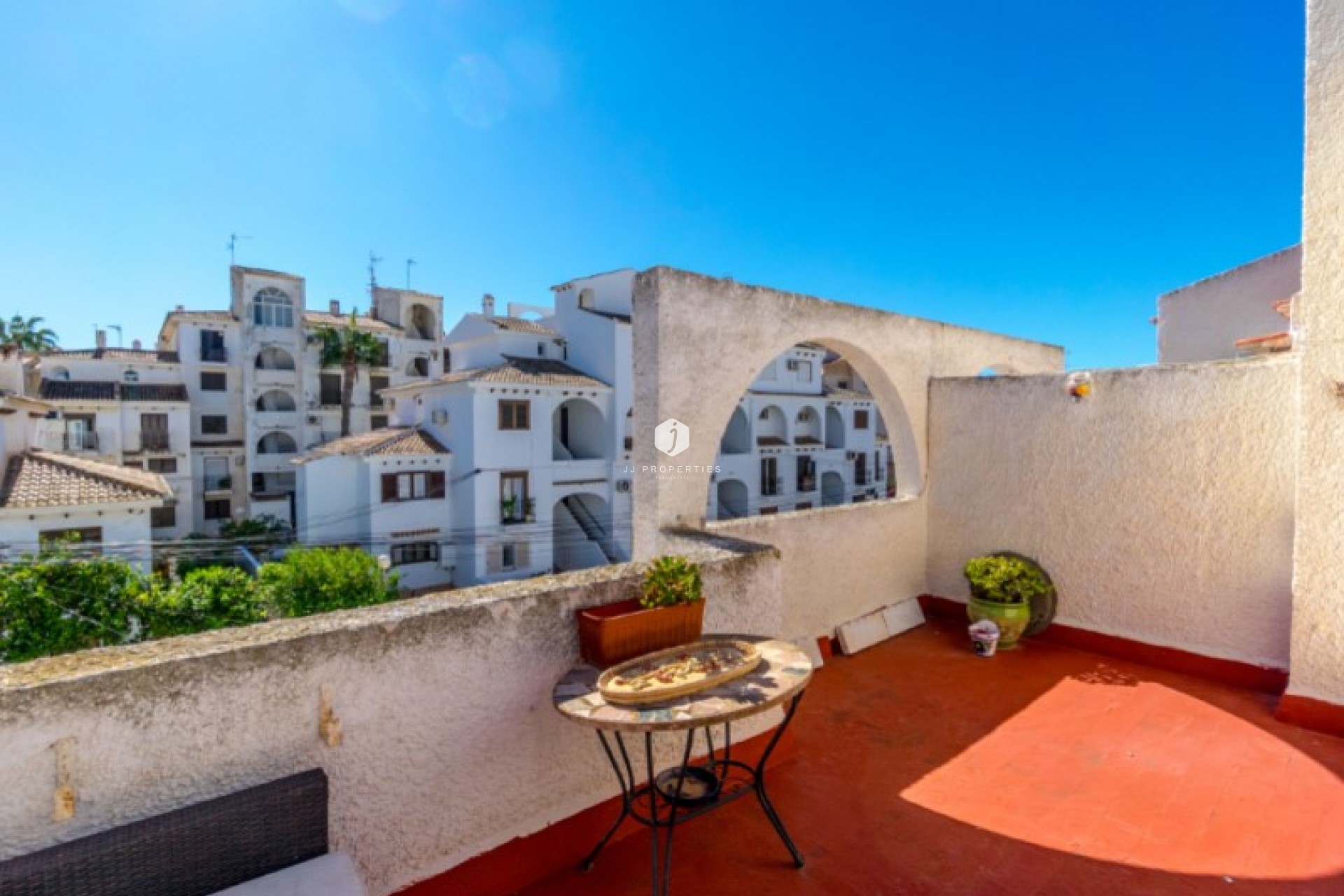 D'occasion - Chalet -
Torrevieja - Costa Blanca