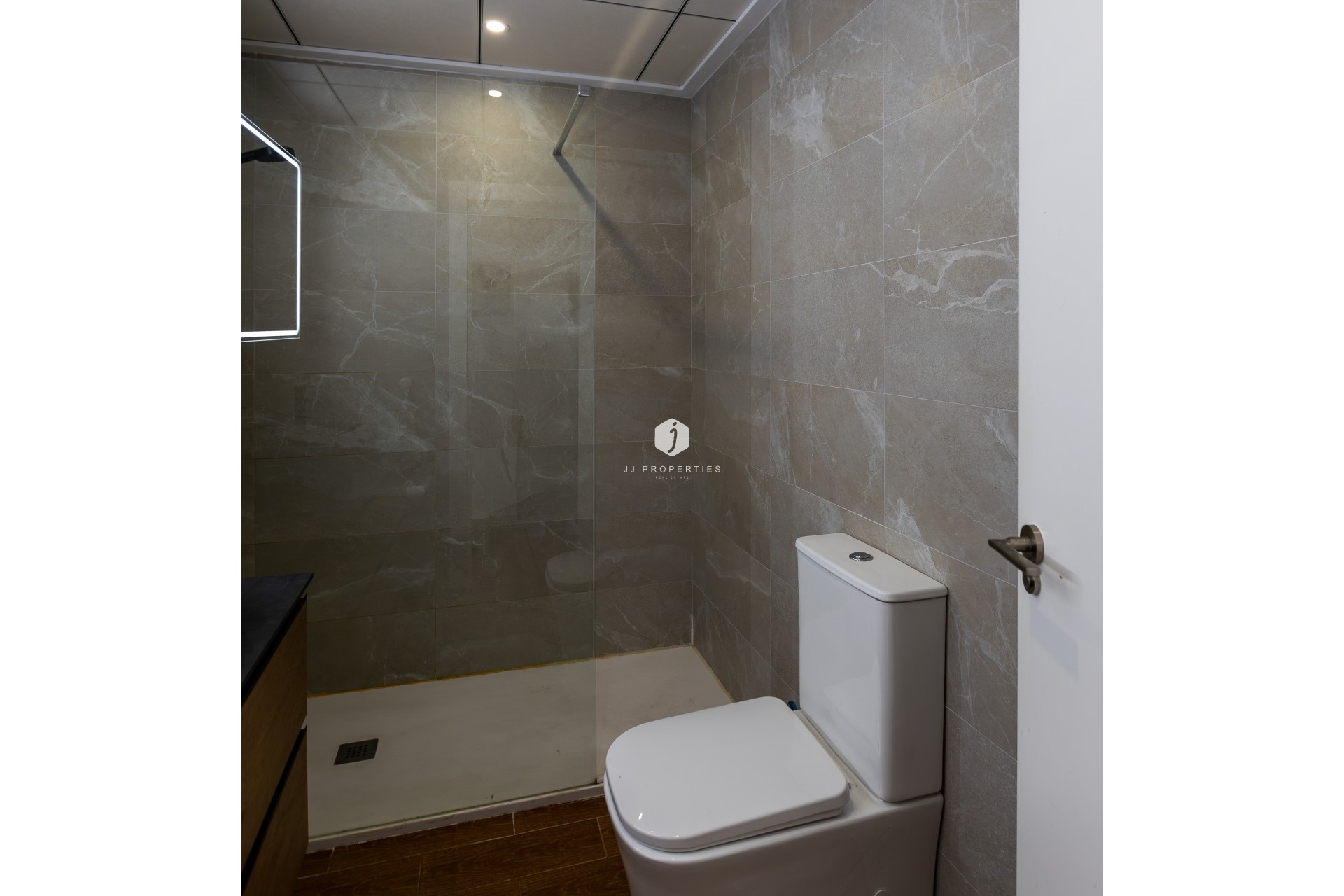 D'occasion - Chalet -
Torrevieja - Costa Blanca