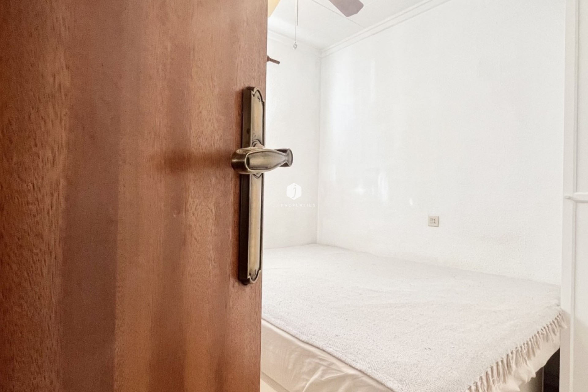 D'occasion - Chalet -
Torrevieja - Costa Blanca