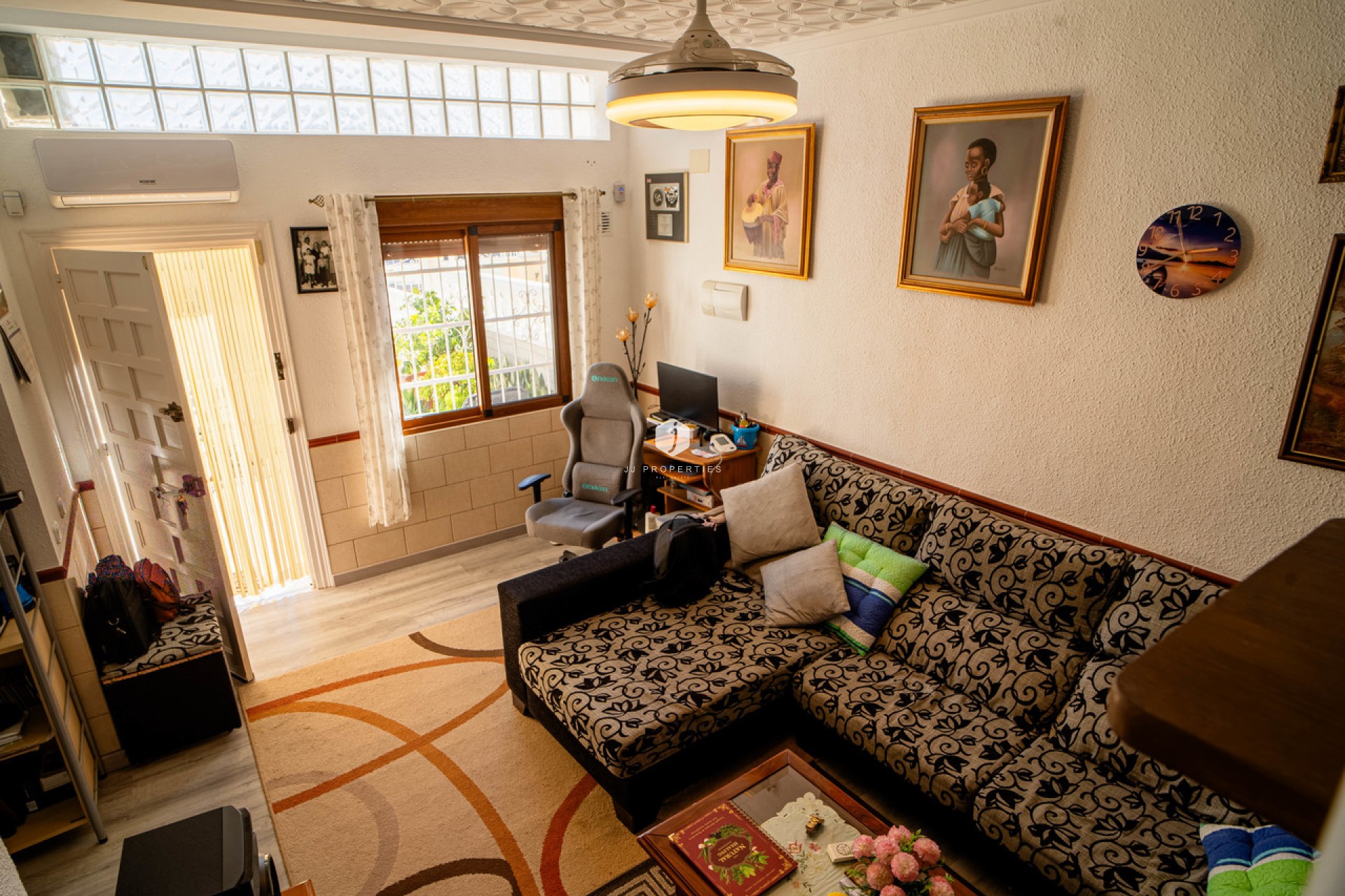 D'occasion - Chalet -
Torrevieja - Costa Blanca