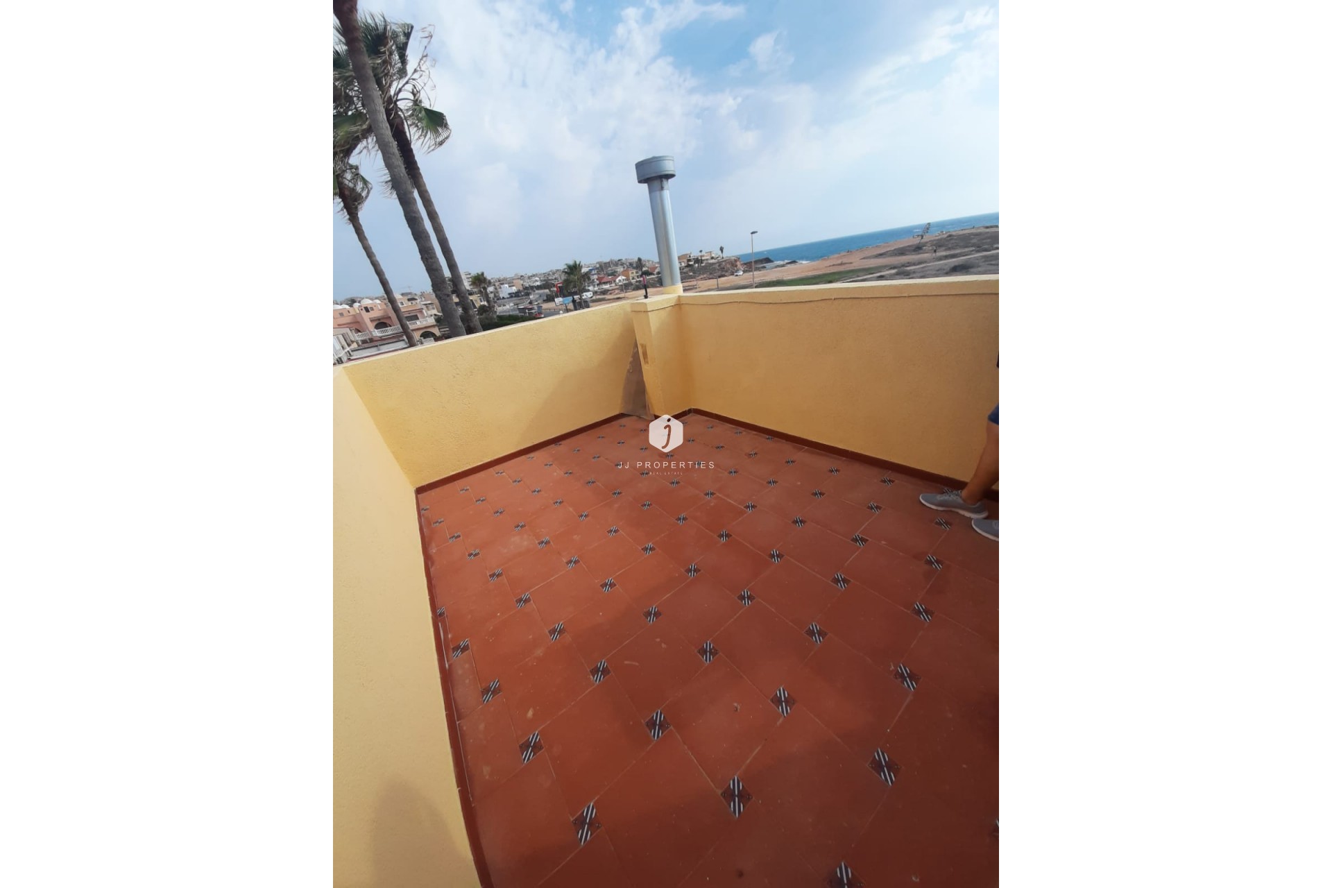 D'occasion - Chalet -
Torrevieja - Costa Blanca