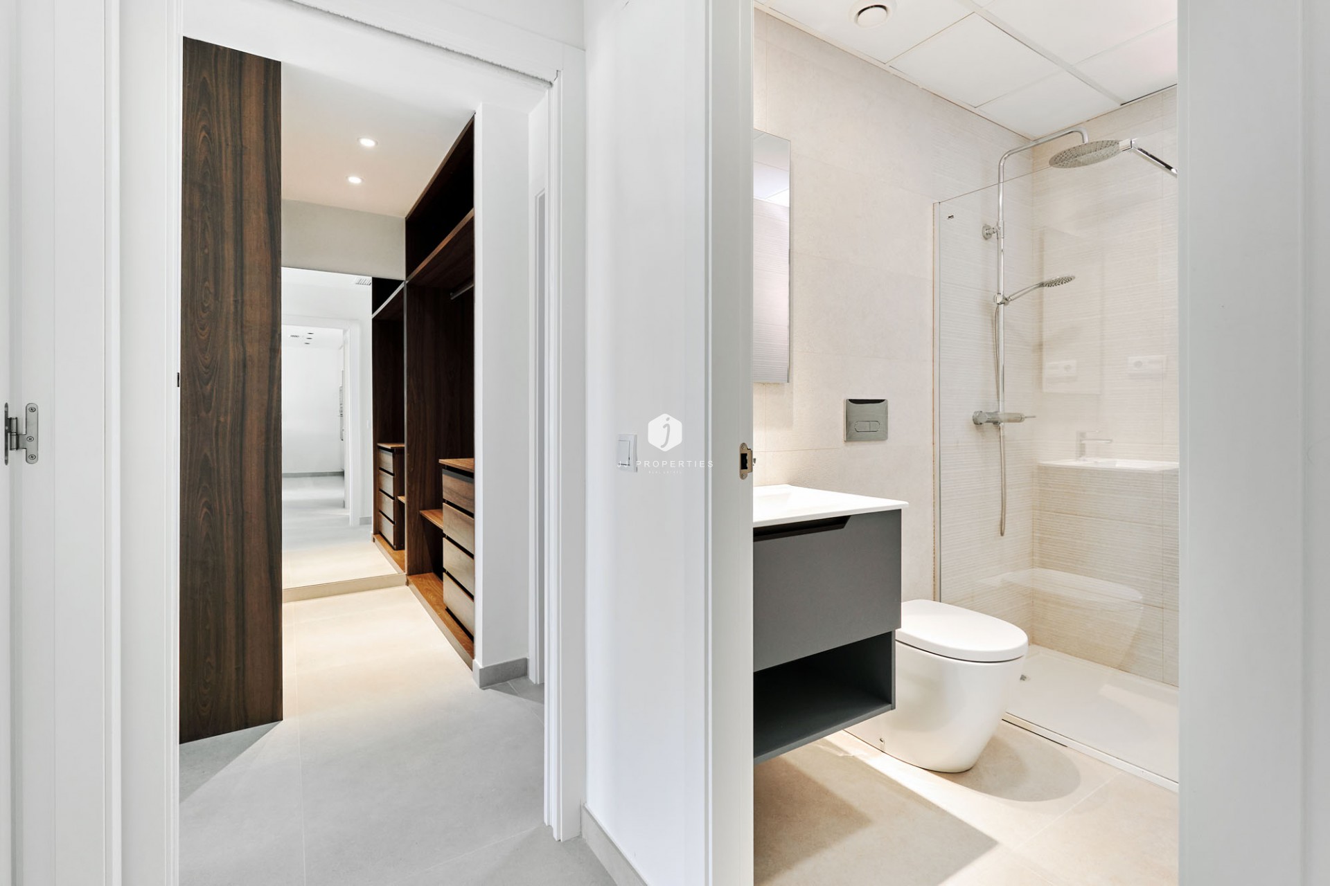 D'occasion - Chalet -
Torrevieja - Costa Blanca