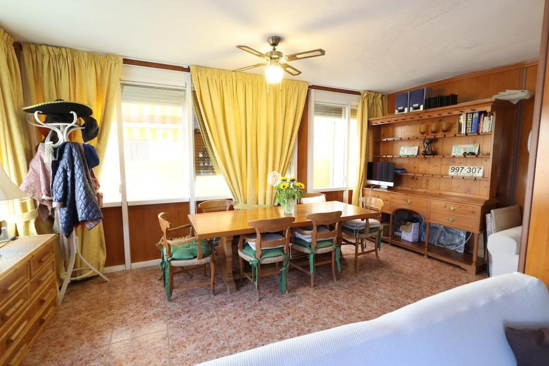 D'occasion - Chalet -
Torrevieja - Costa Blanca