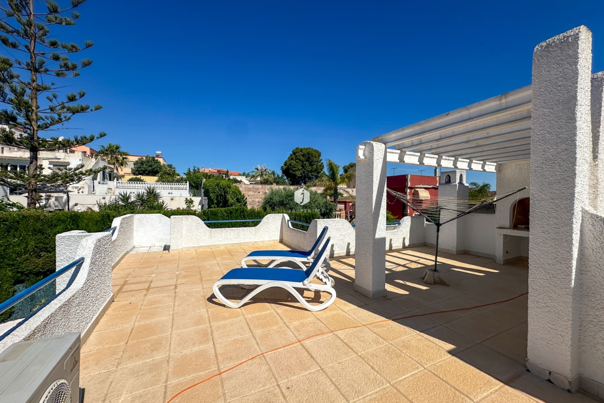 D'occasion - Chalet -
Torrevieja - Costa Blanca