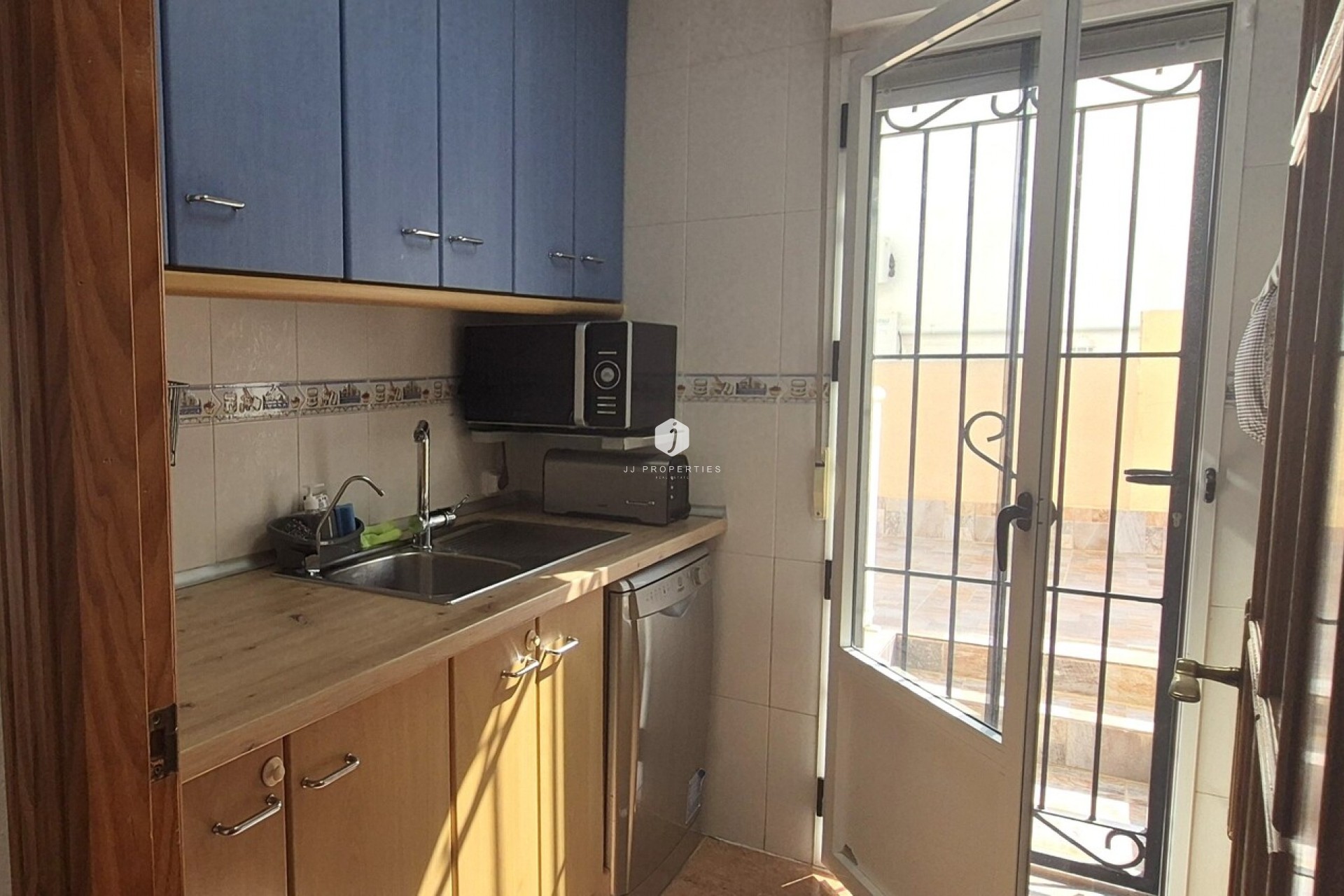 D'occasion - Chalet -
Torrevieja - Costa Blanca