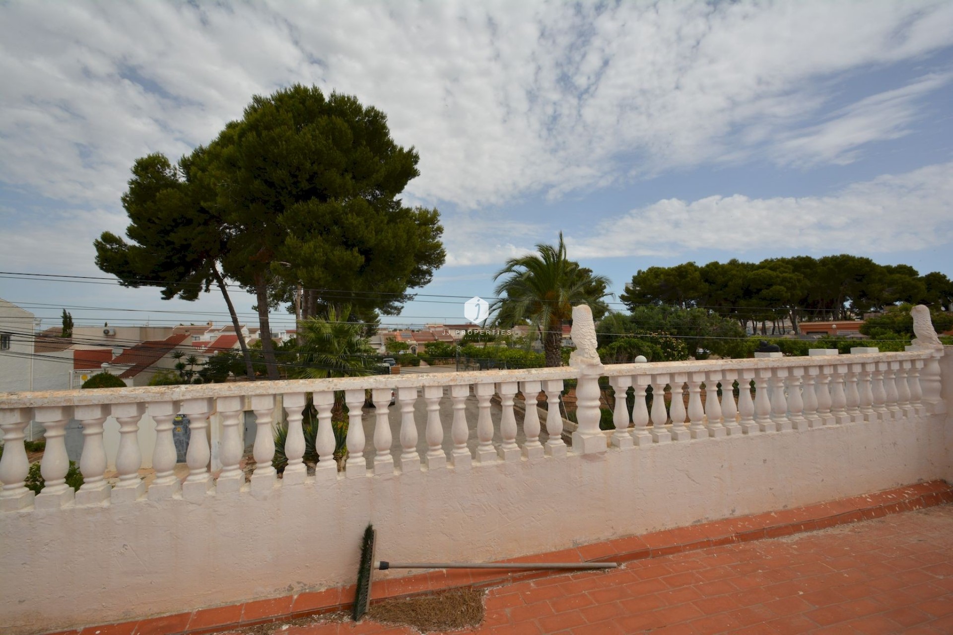 D'occasion - Chalet -
Torrevieja - Costa Blanca